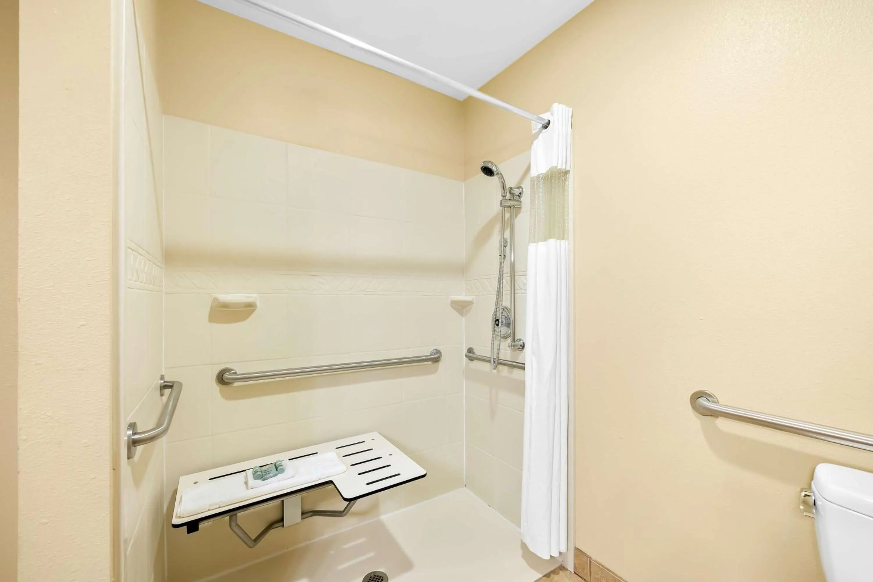 Bathroom in Best Western Coach House