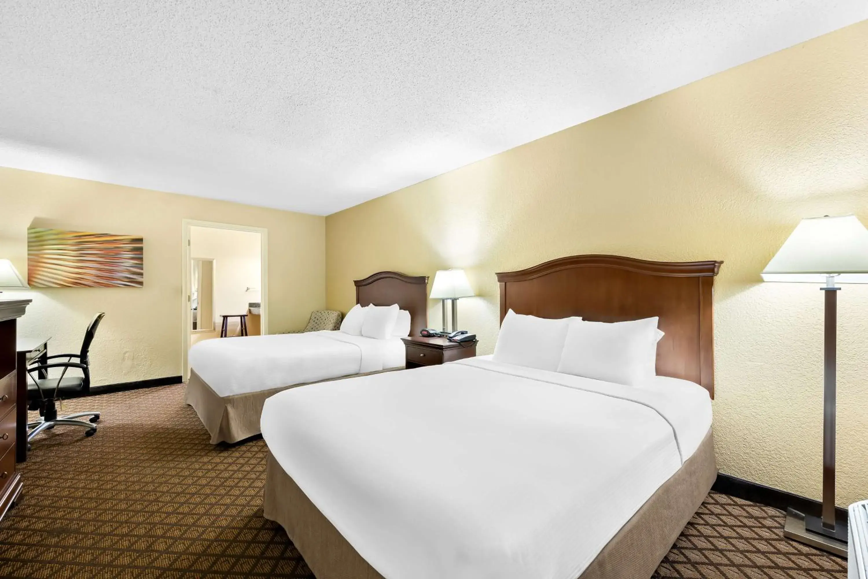 Bedroom, Bed in Best Western Coach House Bedroom, Bed in Best Western Coach House