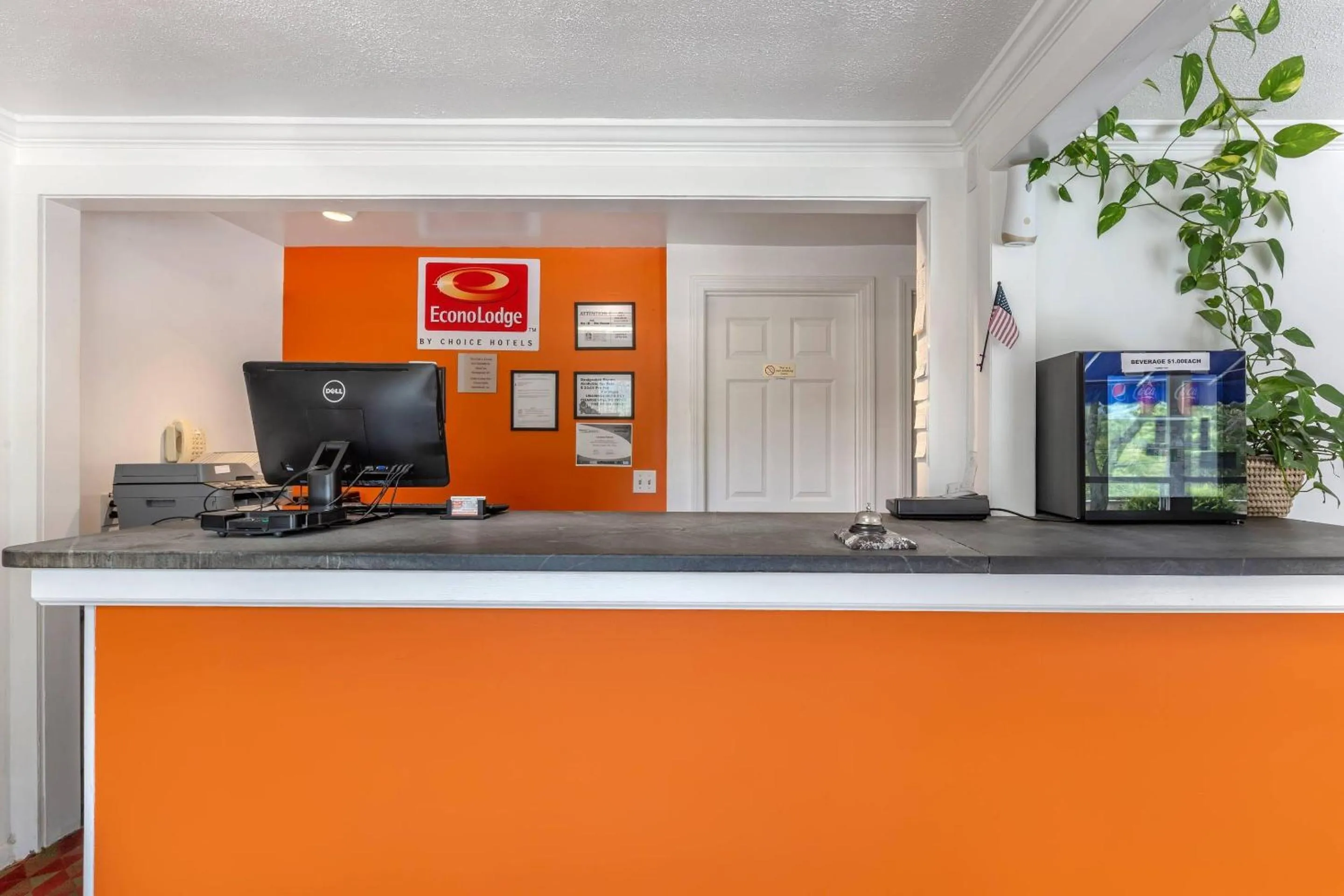 Lobby or reception in Econo Lodge Lee - Great Barrington