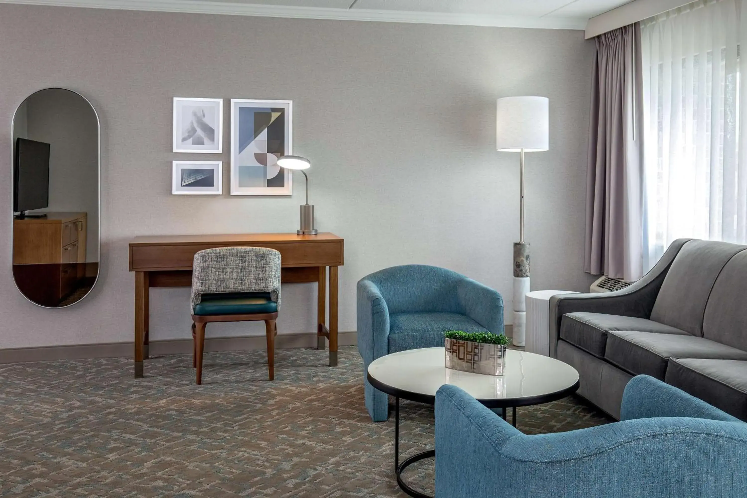 Bedroom in DoubleTree by Hilton Boston/Westborough Bedroom in DoubleTree by Hilton Boston/Westborough