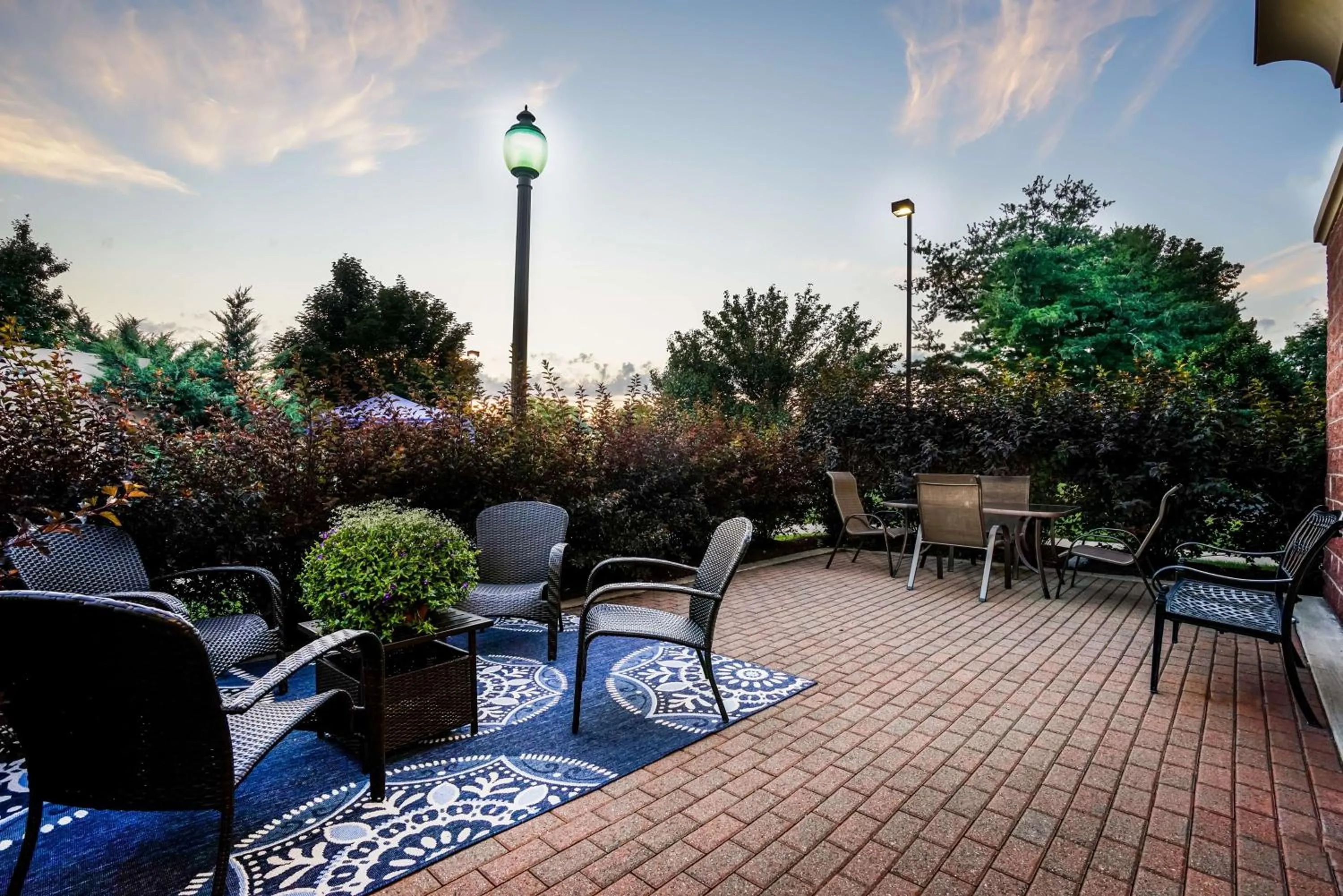 Patio in Hampton Inn Clifton Park