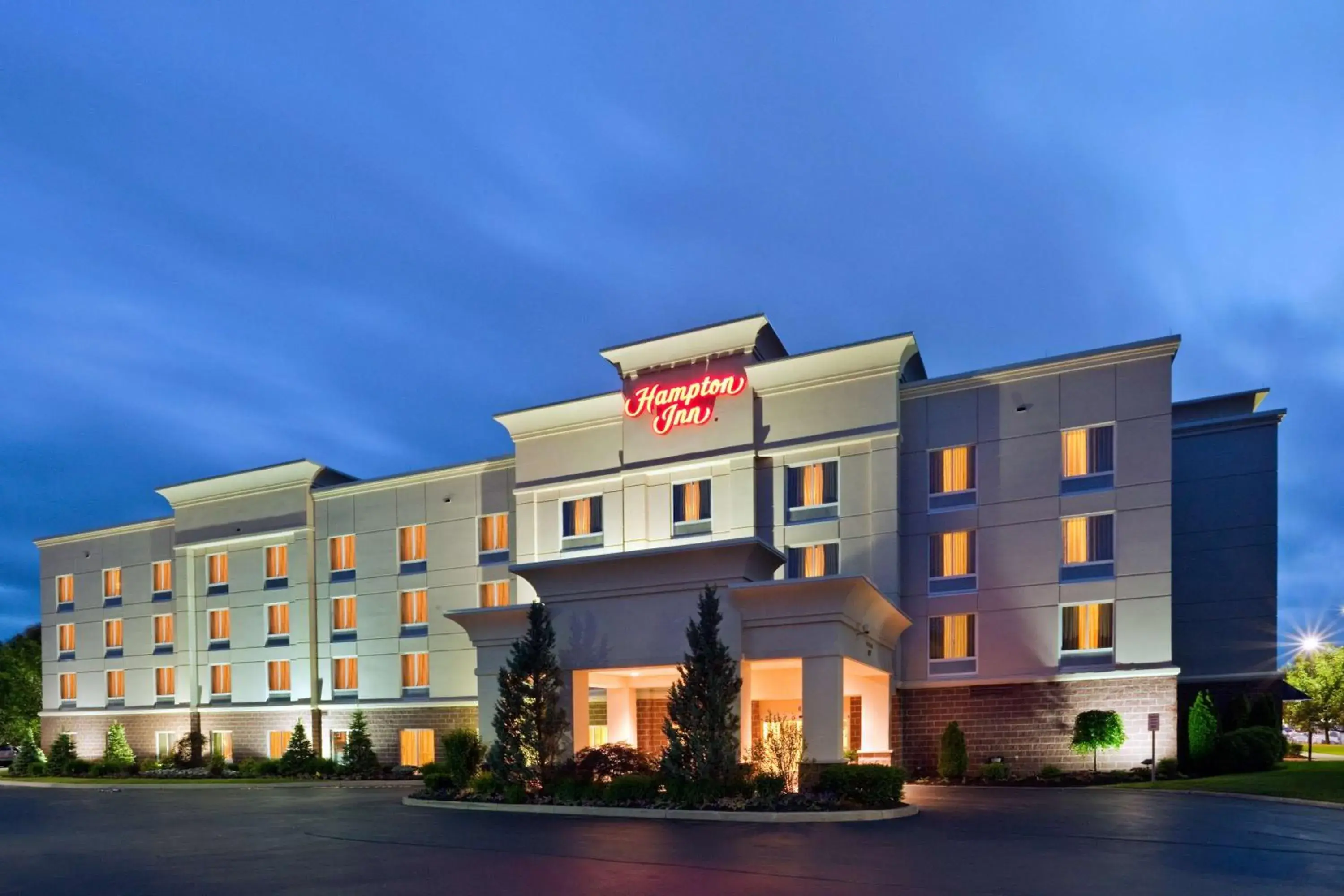 Property building in Hampton Inn Clifton Park Property building in Hampton Inn Clifton Park