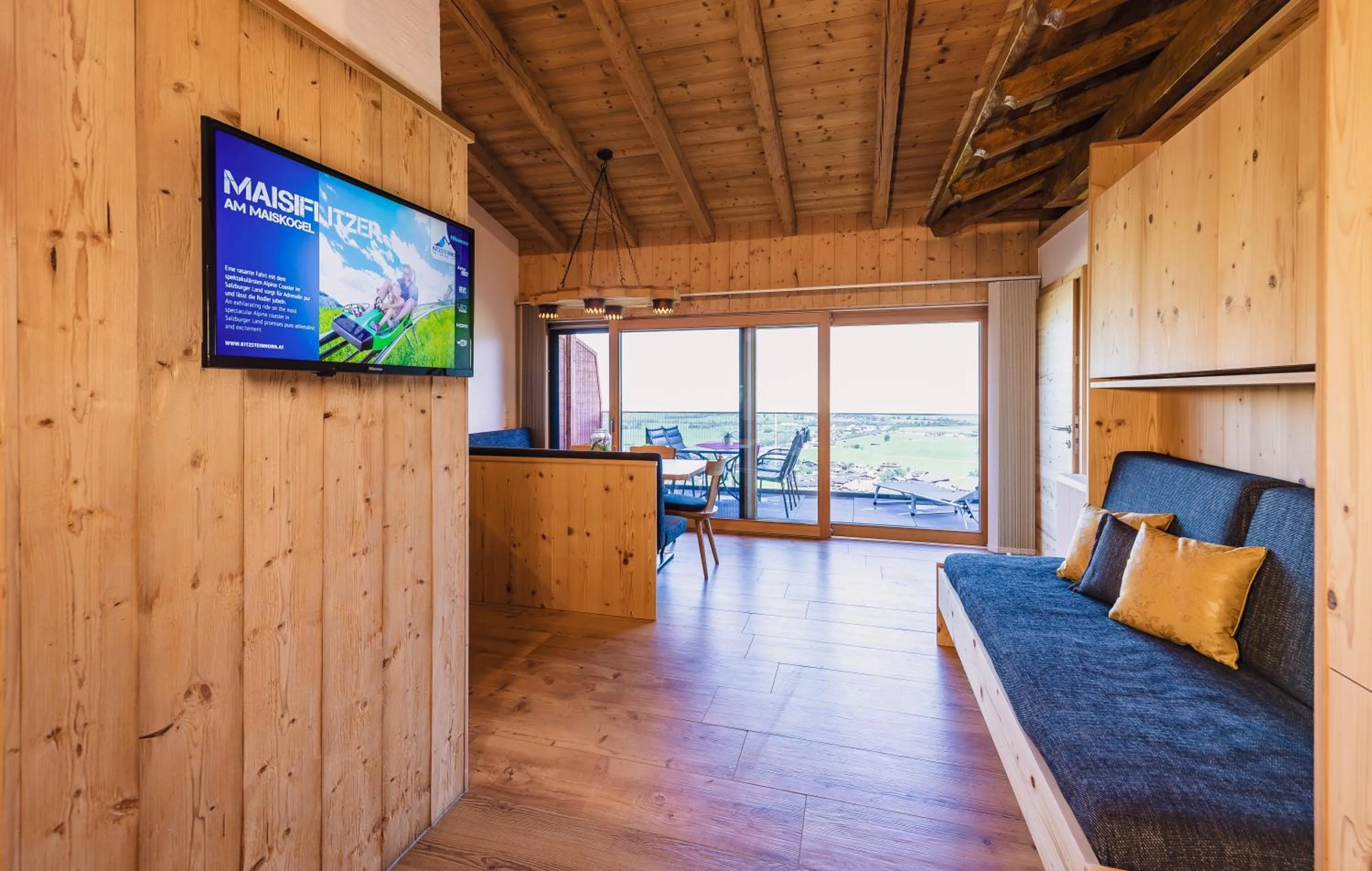 Communal lounge/ TV room in Panorama Hotel Guggenbichl - inkl Sommerkarte, einmaliger Eintritt ins Tauern Spa & bester Ausblick über Kaprun