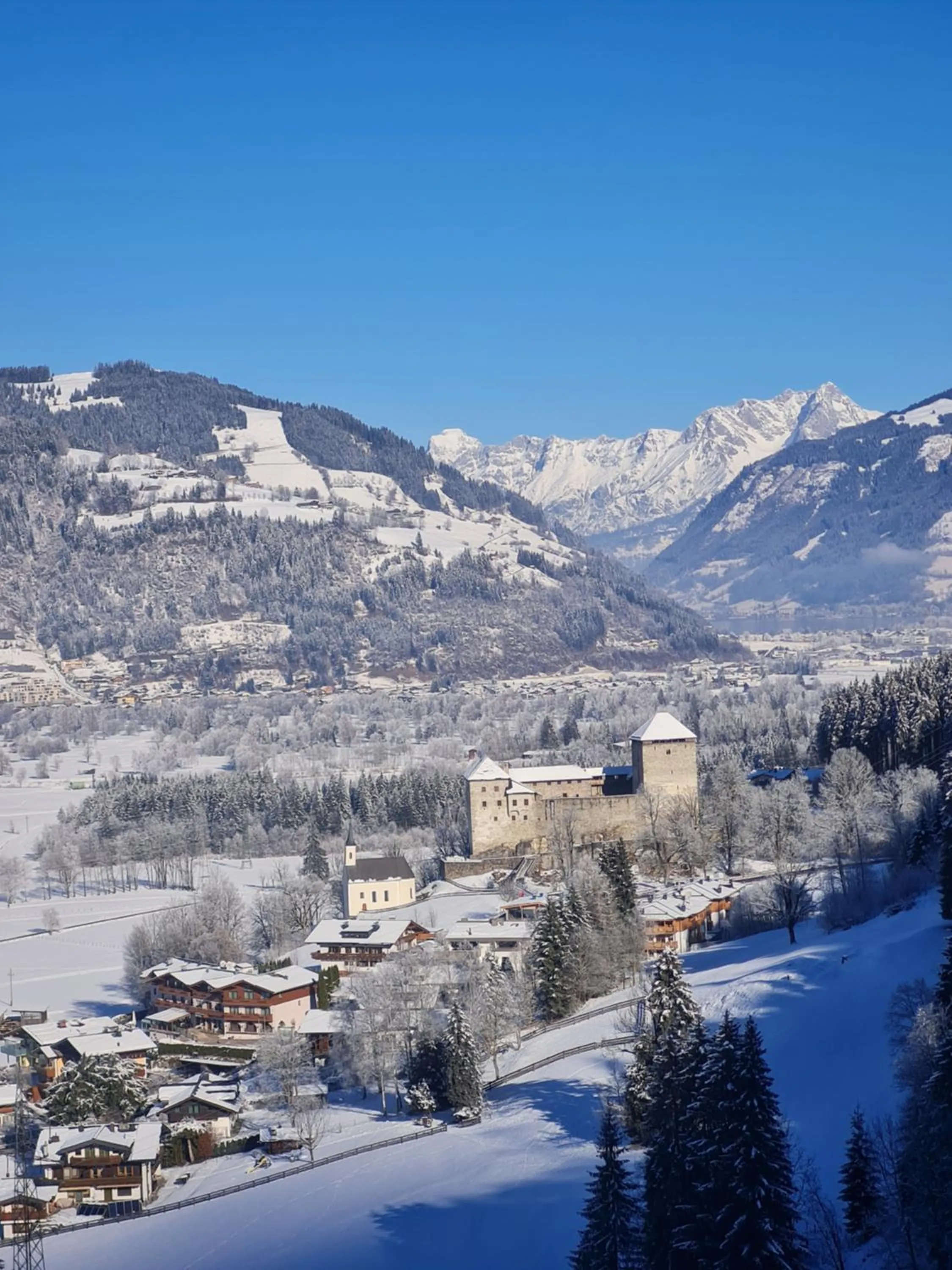 Nearby landmark in Panorama Hotel Guggenbichl - inkl Sommerkarte, einmaliger Eintritt ins Tauern Spa & bester Ausblick über Kaprun