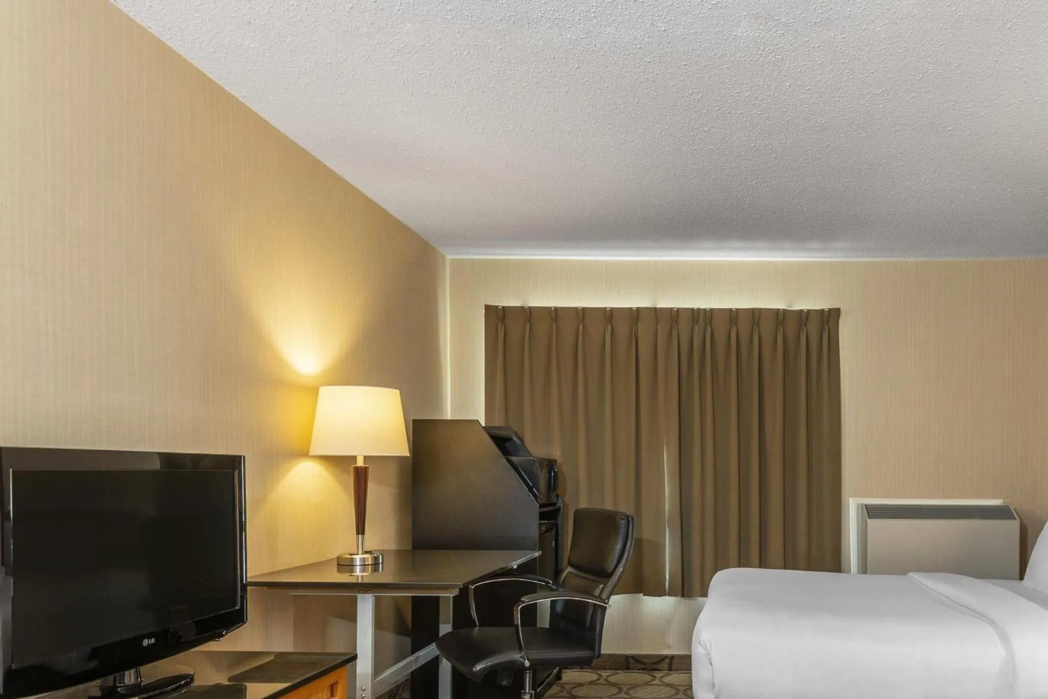 Bedroom, Bed in Comfort Inn