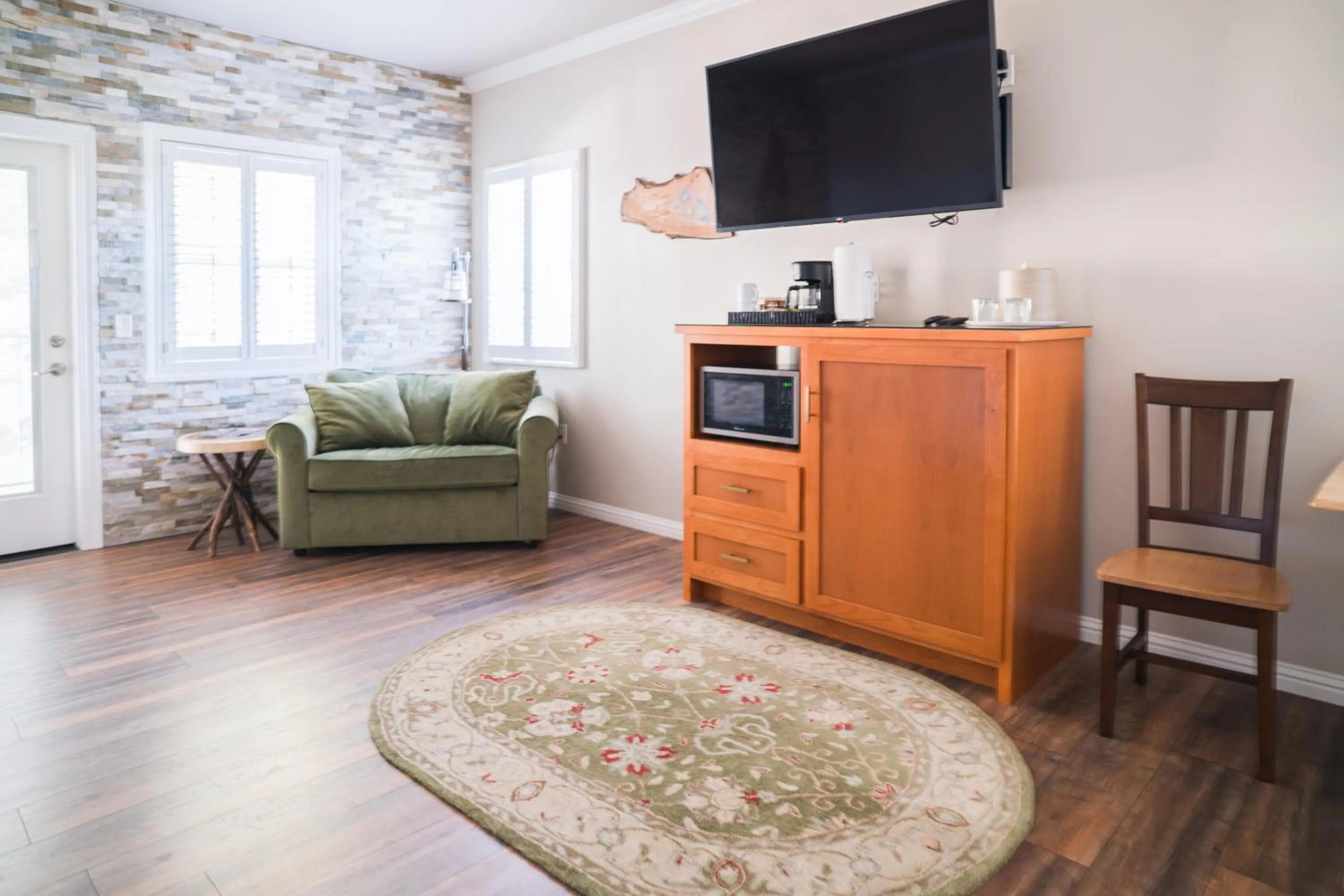 Grass Valley Courtyard Suites