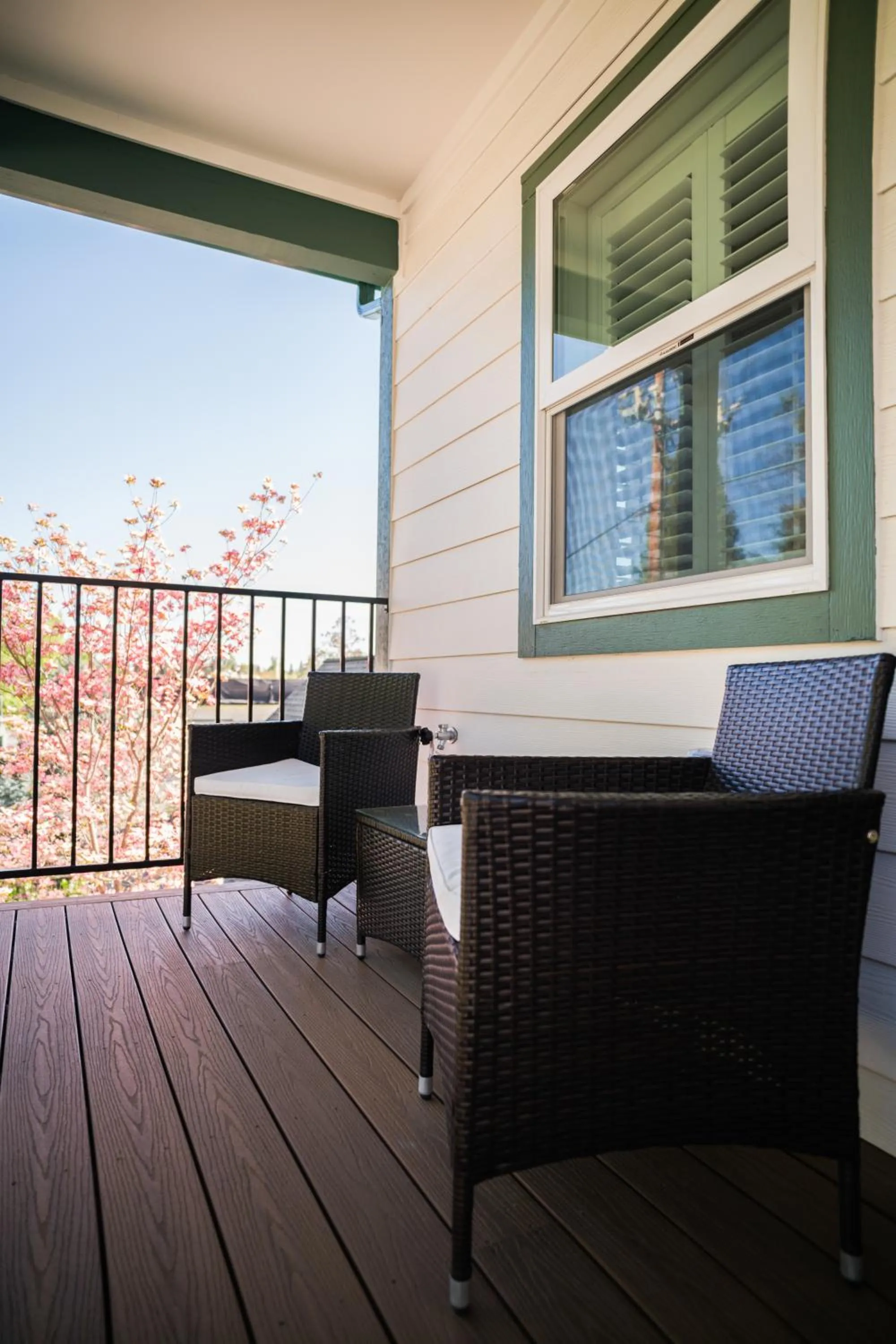Grass Valley Courtyard Suites
