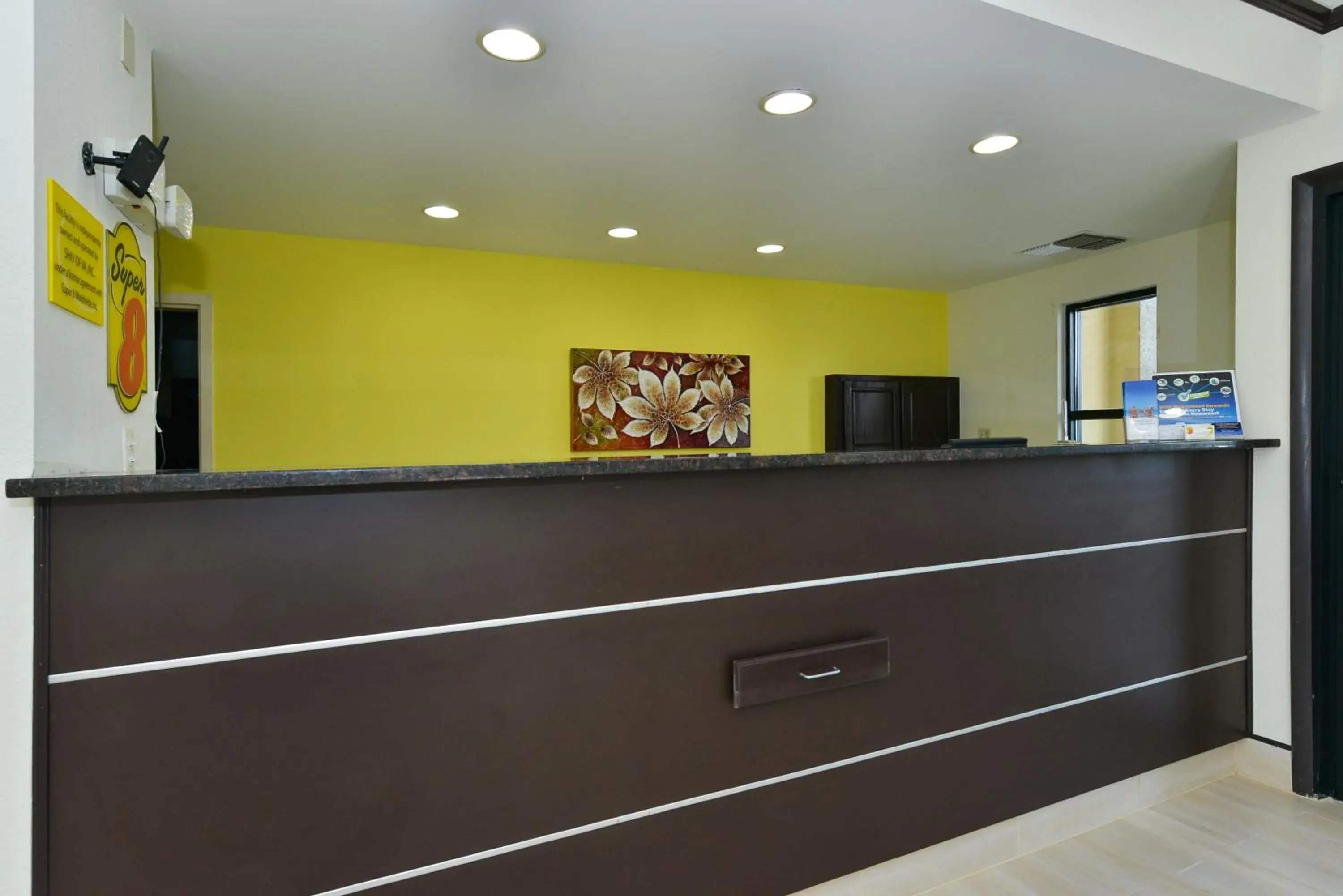 Lobby or reception in Super 8 by Wyndham Petersburg Lobby or reception in Super 8 by Wyndham Petersburg