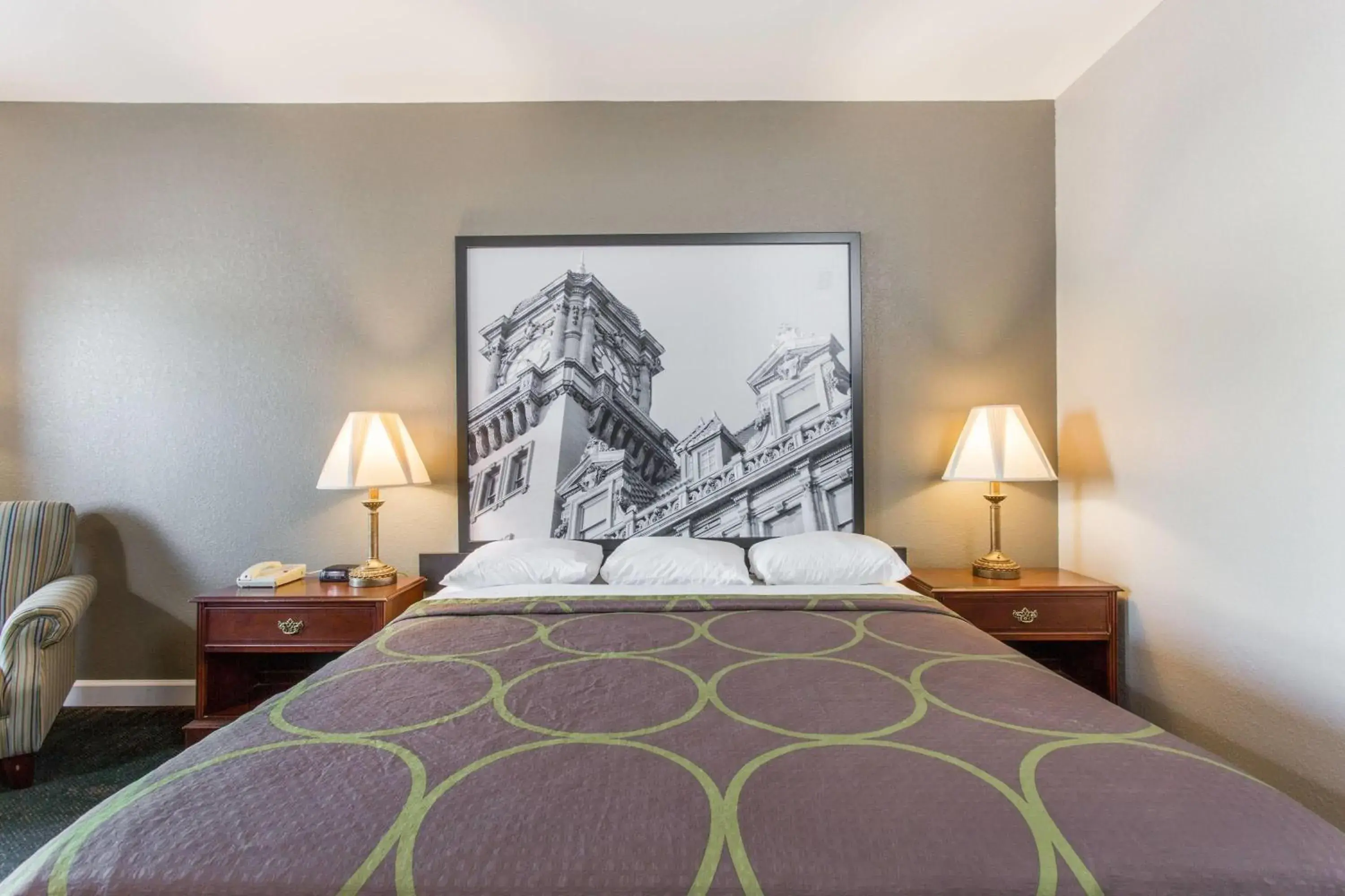 Photo of the whole room, Bed in Super 8 by Wyndham Petersburg Photo of the whole room, Bed in Super 8 by Wyndham Petersburg