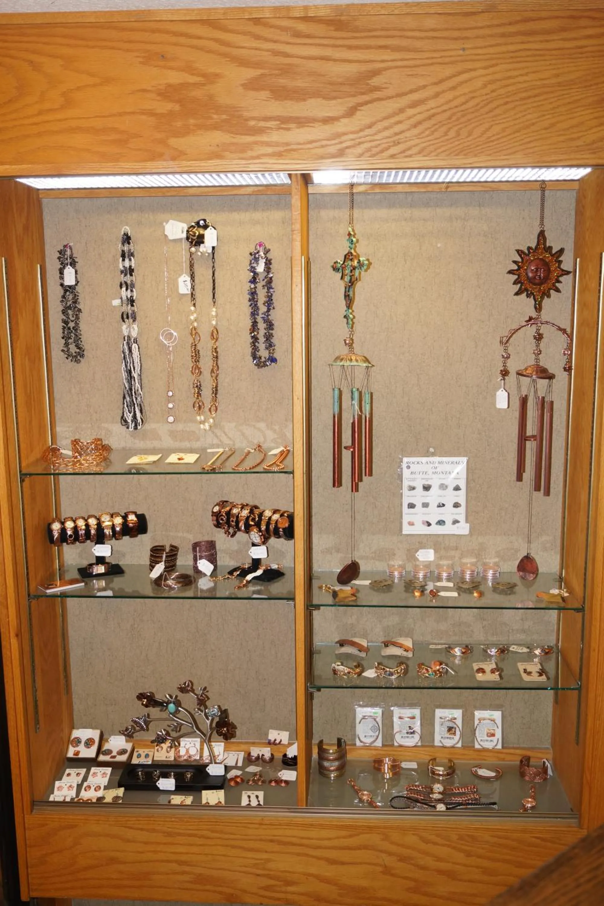 On-site shops in Dude Rancher Lodge