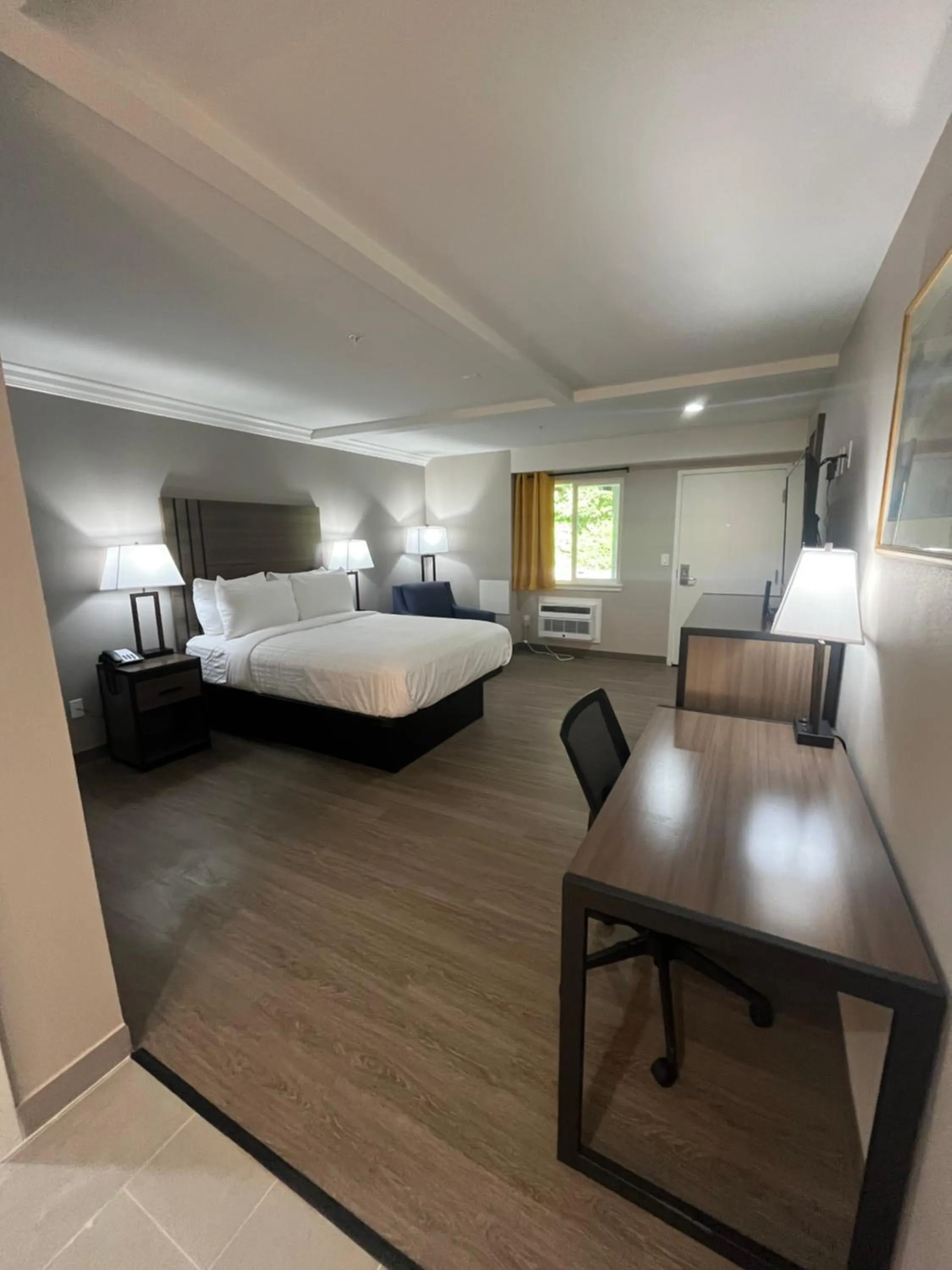 Deluxe Double Room in Northern Queen Inn