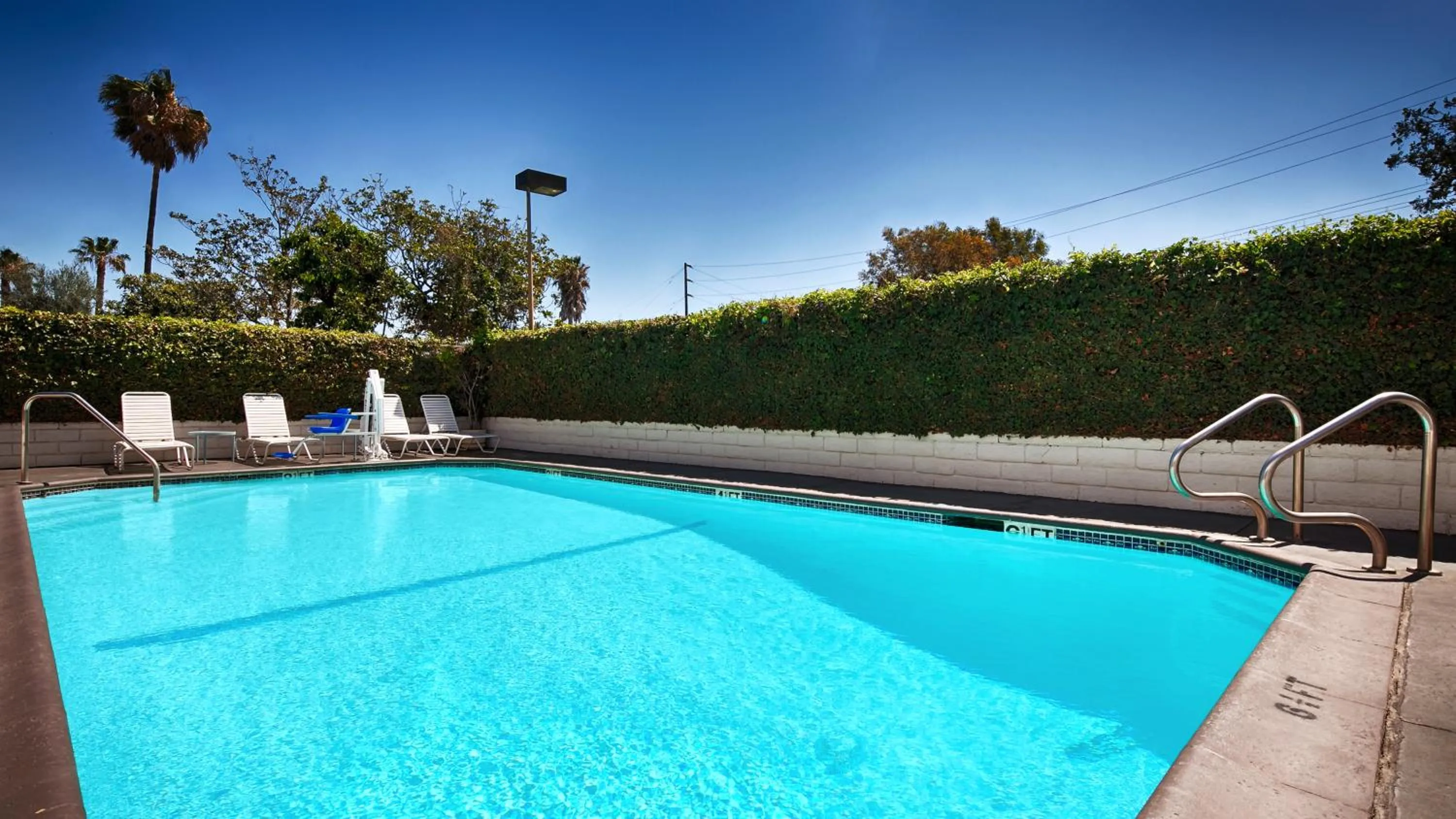 Swimming pool in SureStay Hotel by Best Western Camarillo