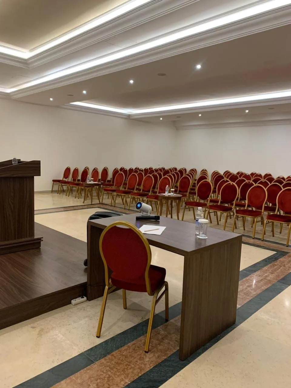 Business facilities in President Hotel