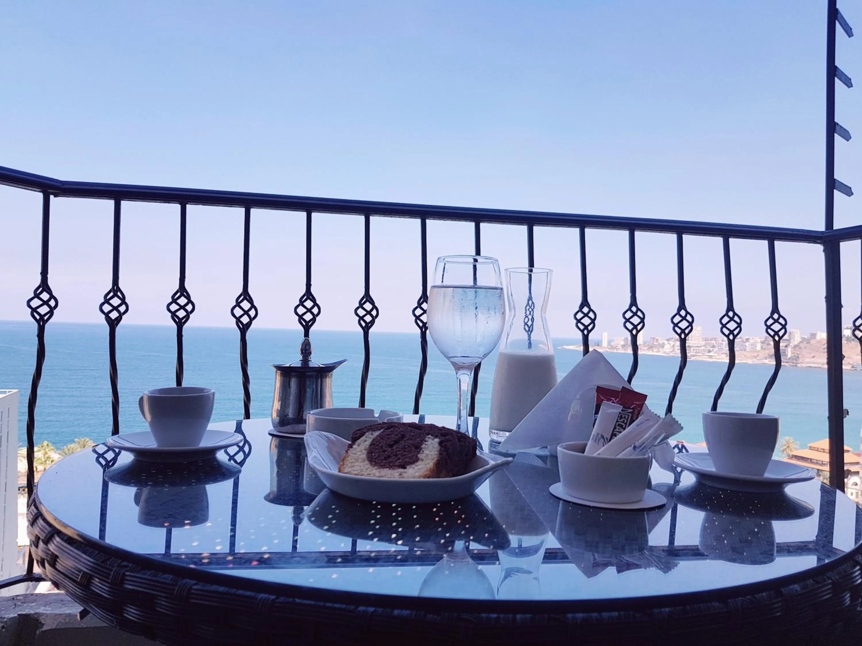 Day in President Hotel