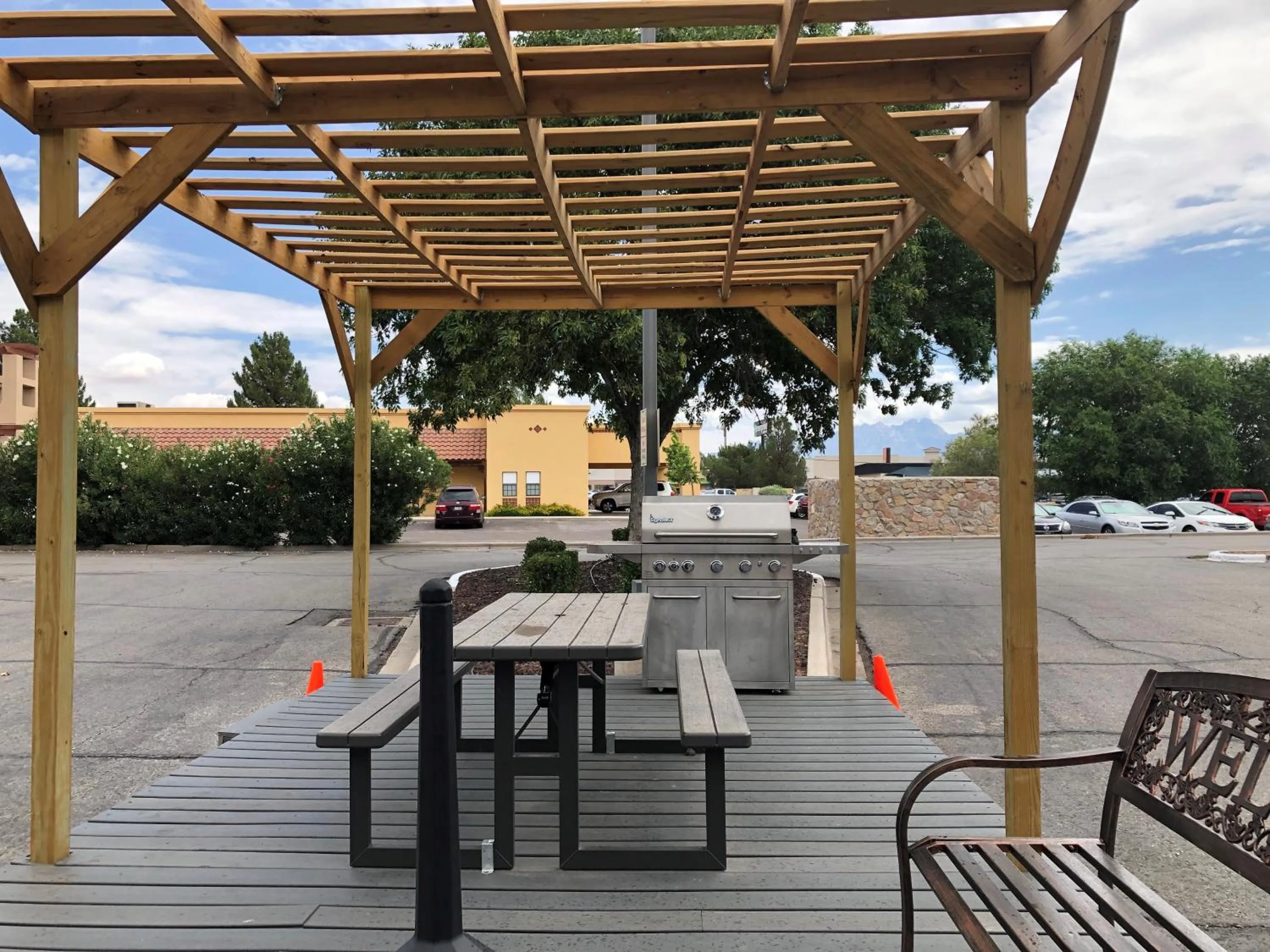 BBQ facilities in Days Inn by Wyndham Las Cruces