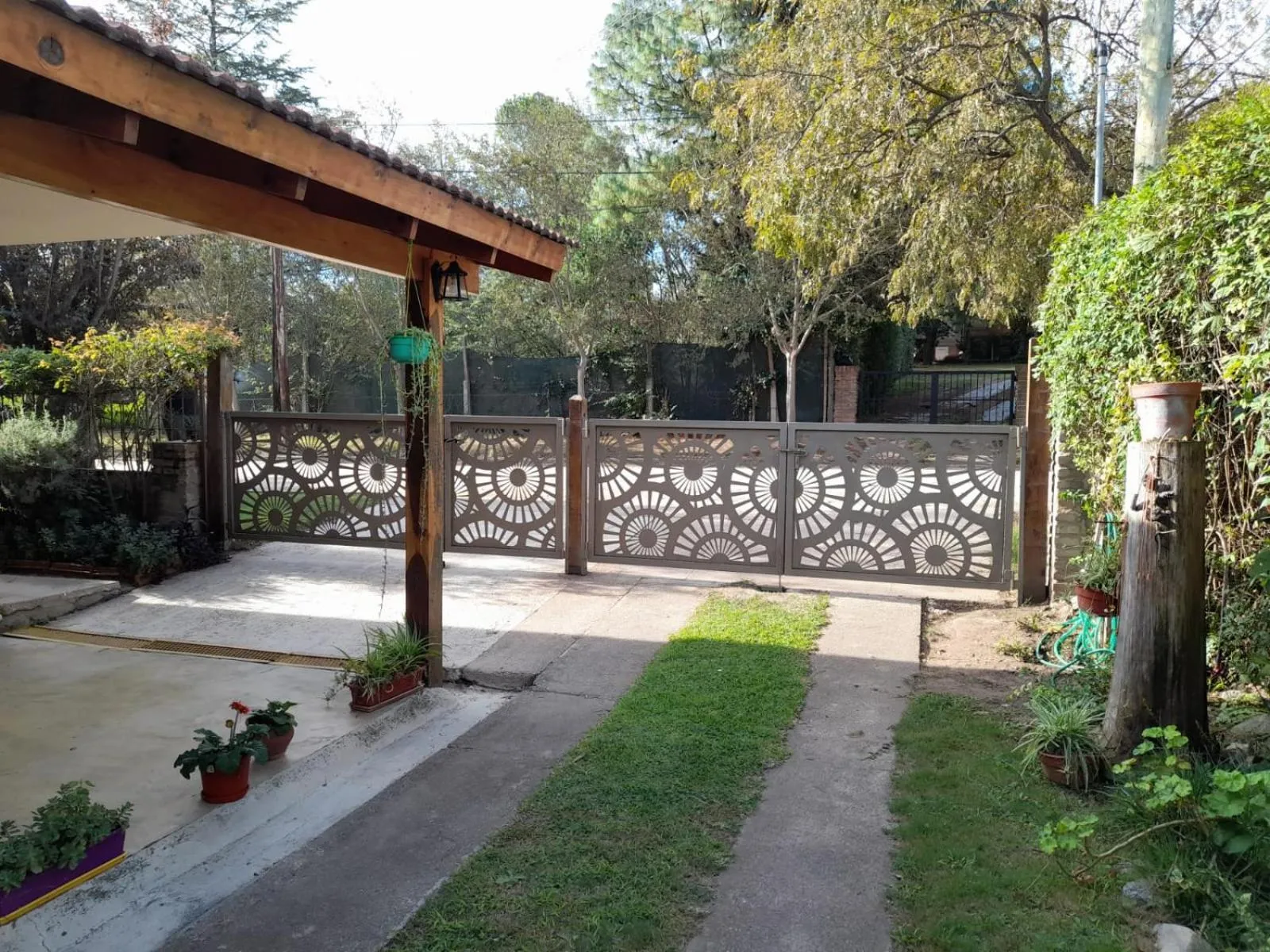 "Mi Casa"