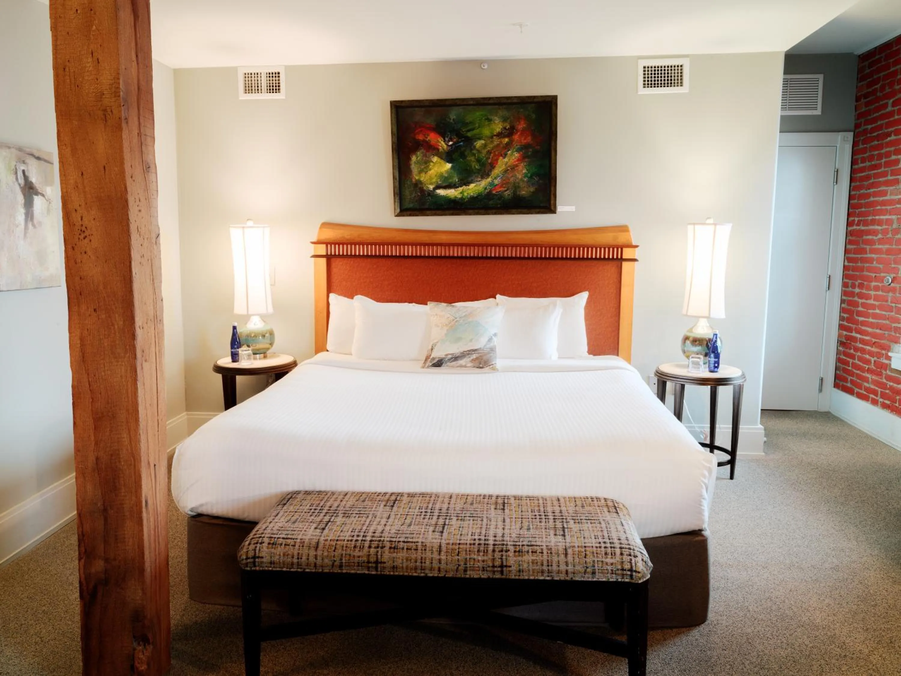 Bedroom, Bed in Lancaster Arts Hotel