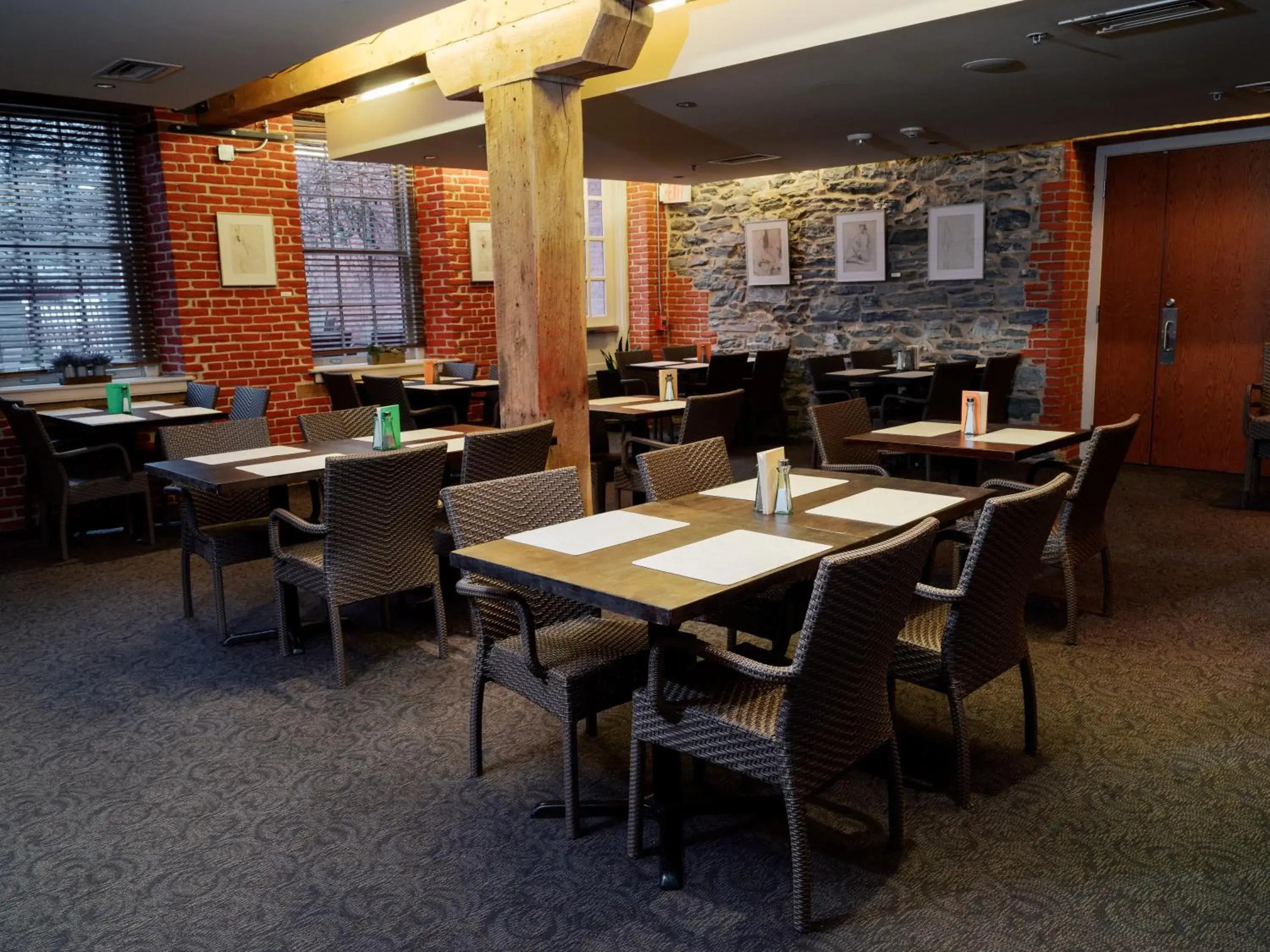 Breakfast in Lancaster Arts Hotel Breakfast in Lancaster Arts Hotel