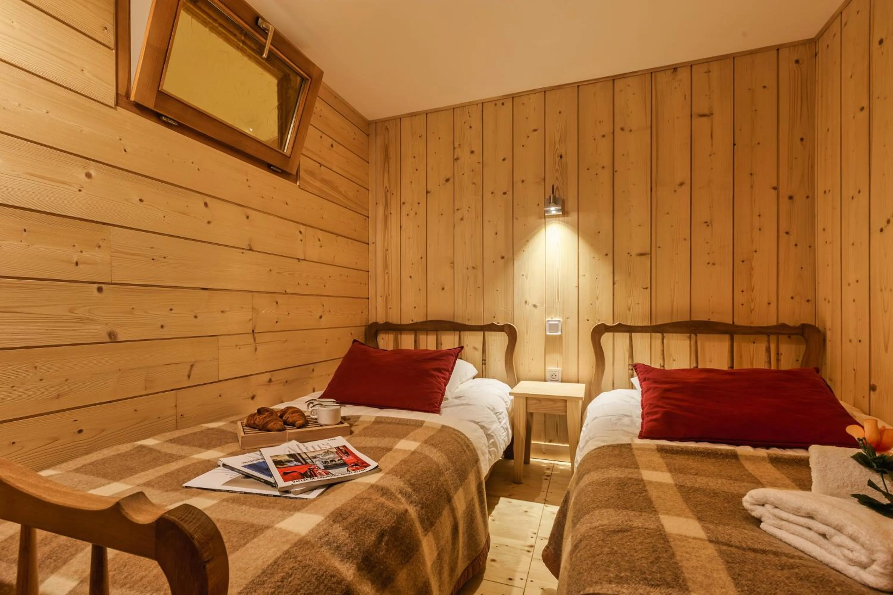 Bedroom, Bed in Résidence Grand Roc - Campanules 122 - Happy Rentals