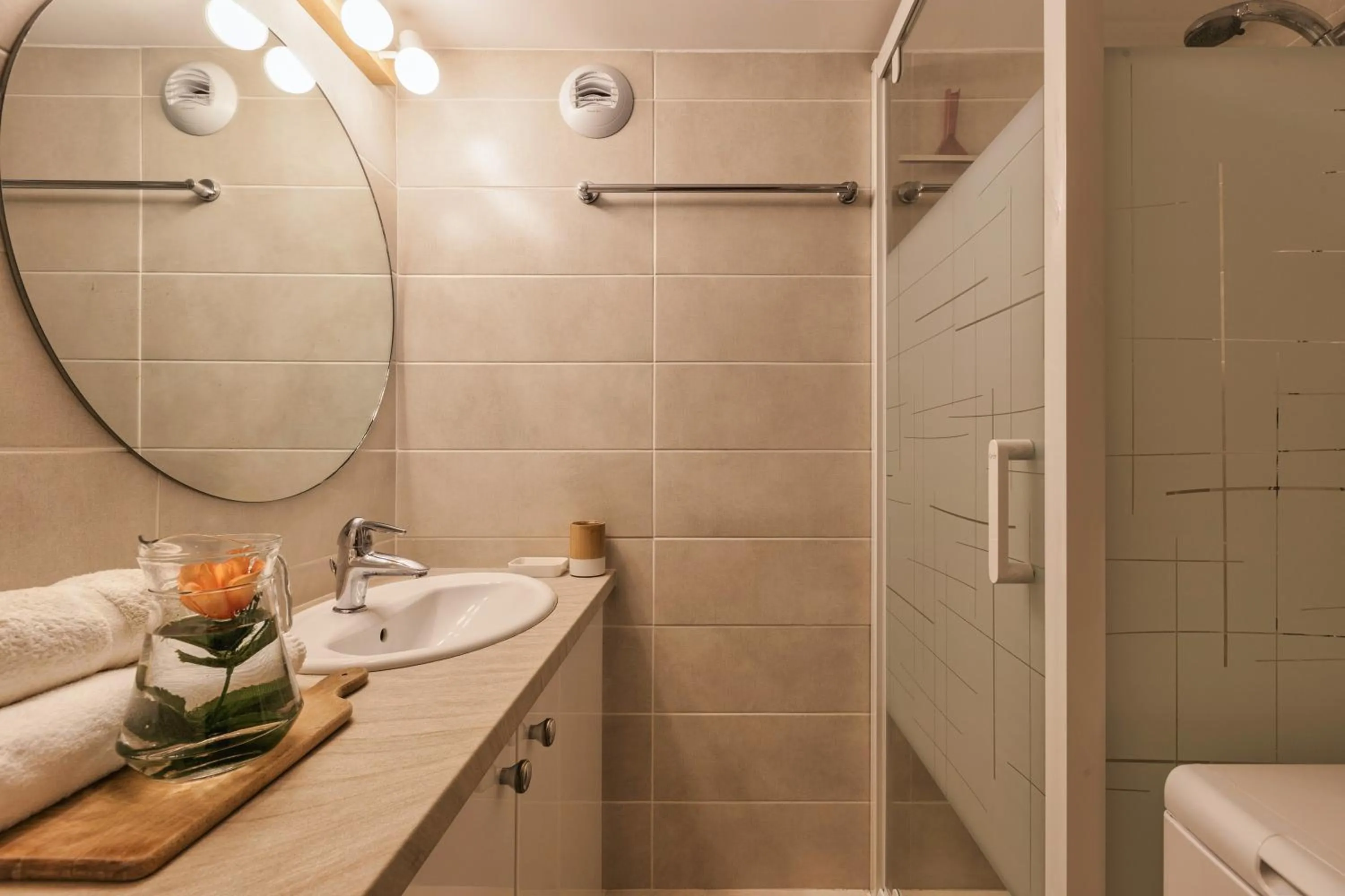 Bathroom in Résidence Grand Roc - Campanules 122 - Happy Rentals