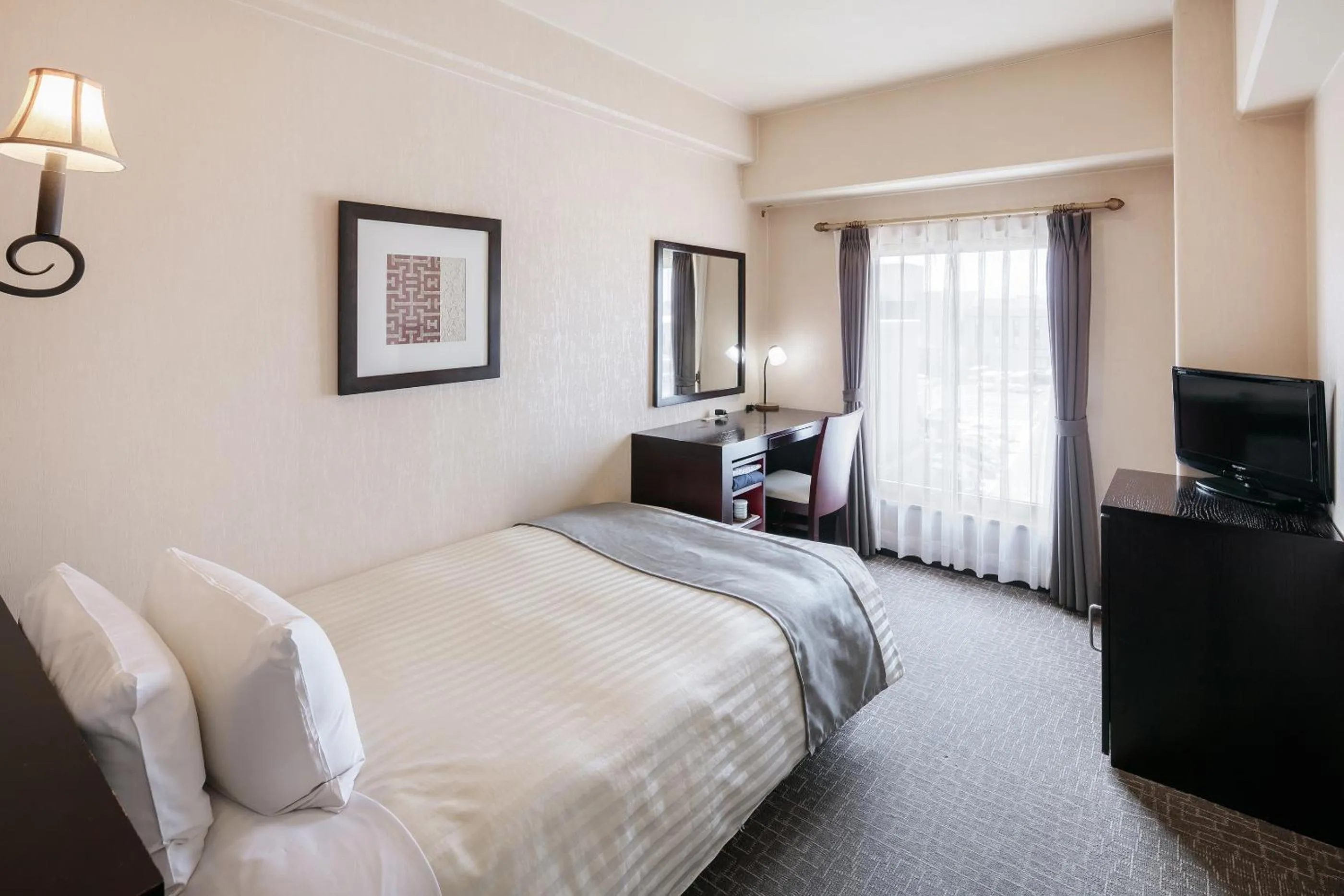 Photo of the whole room, Bed in Nara Royal Hotel