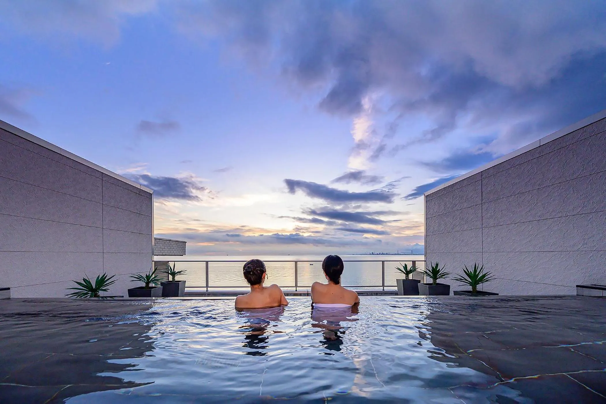 Open Air Bath in Ooedo Onsen Monogatari Beppu Seifu