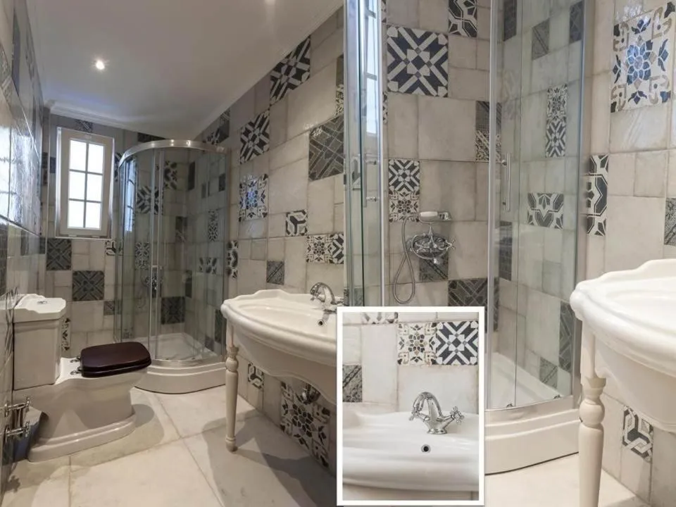 Toilet in Salbakos Herakleia Hotel