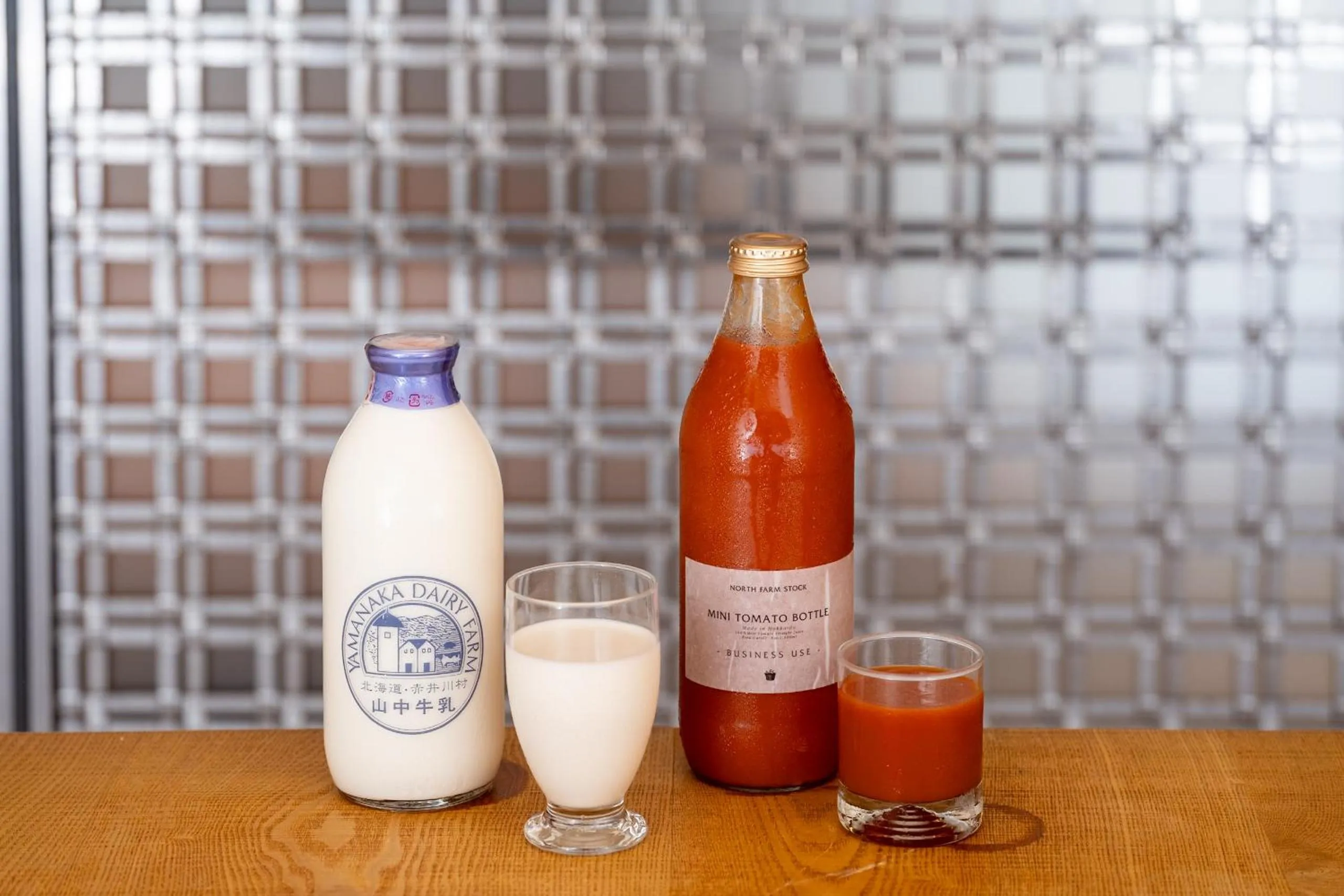 Breakfast in OTARU RETREAT by Onko Chishin