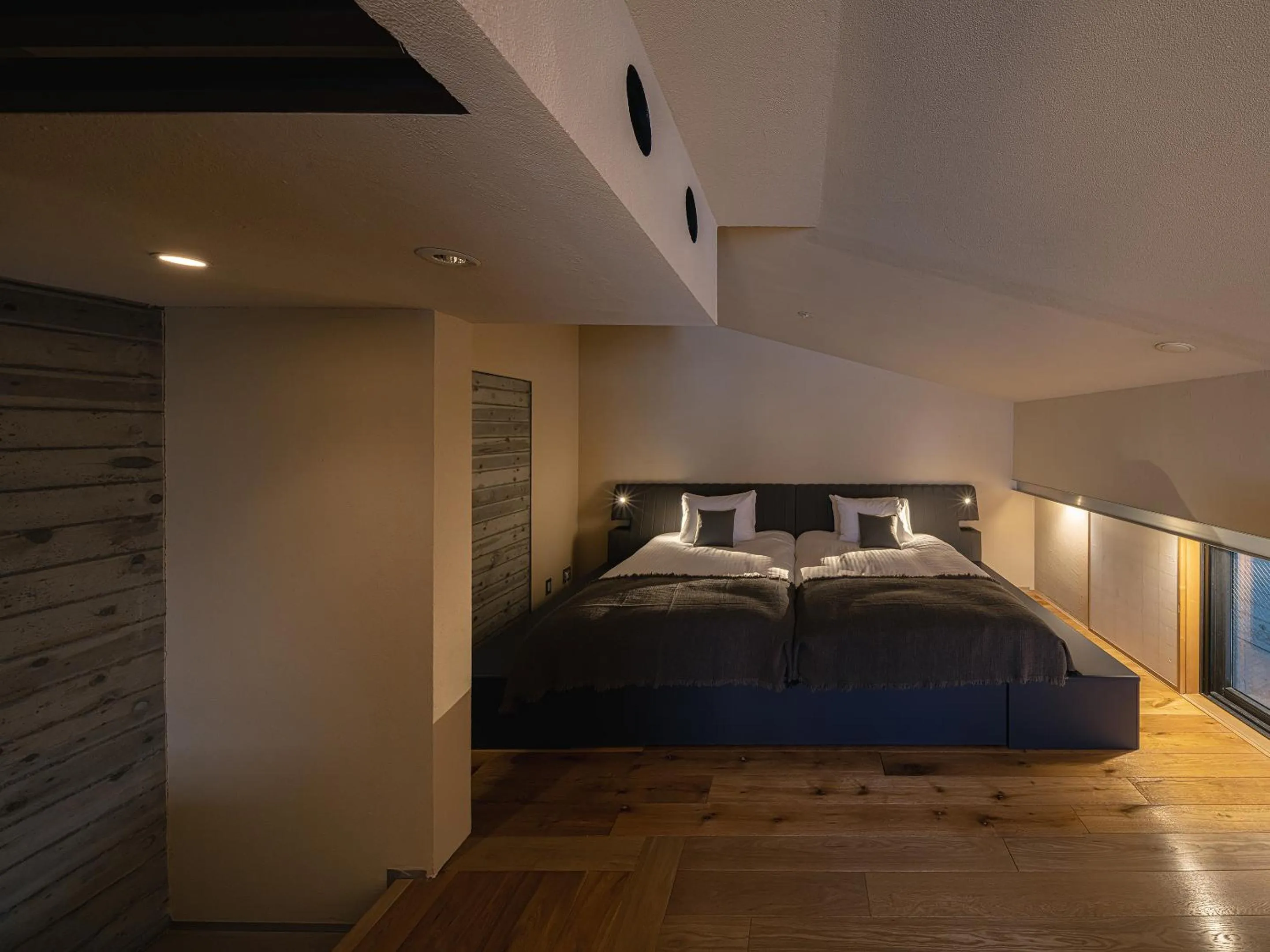 Bedroom, Bed in OTARU RETREAT by Onko Chishin