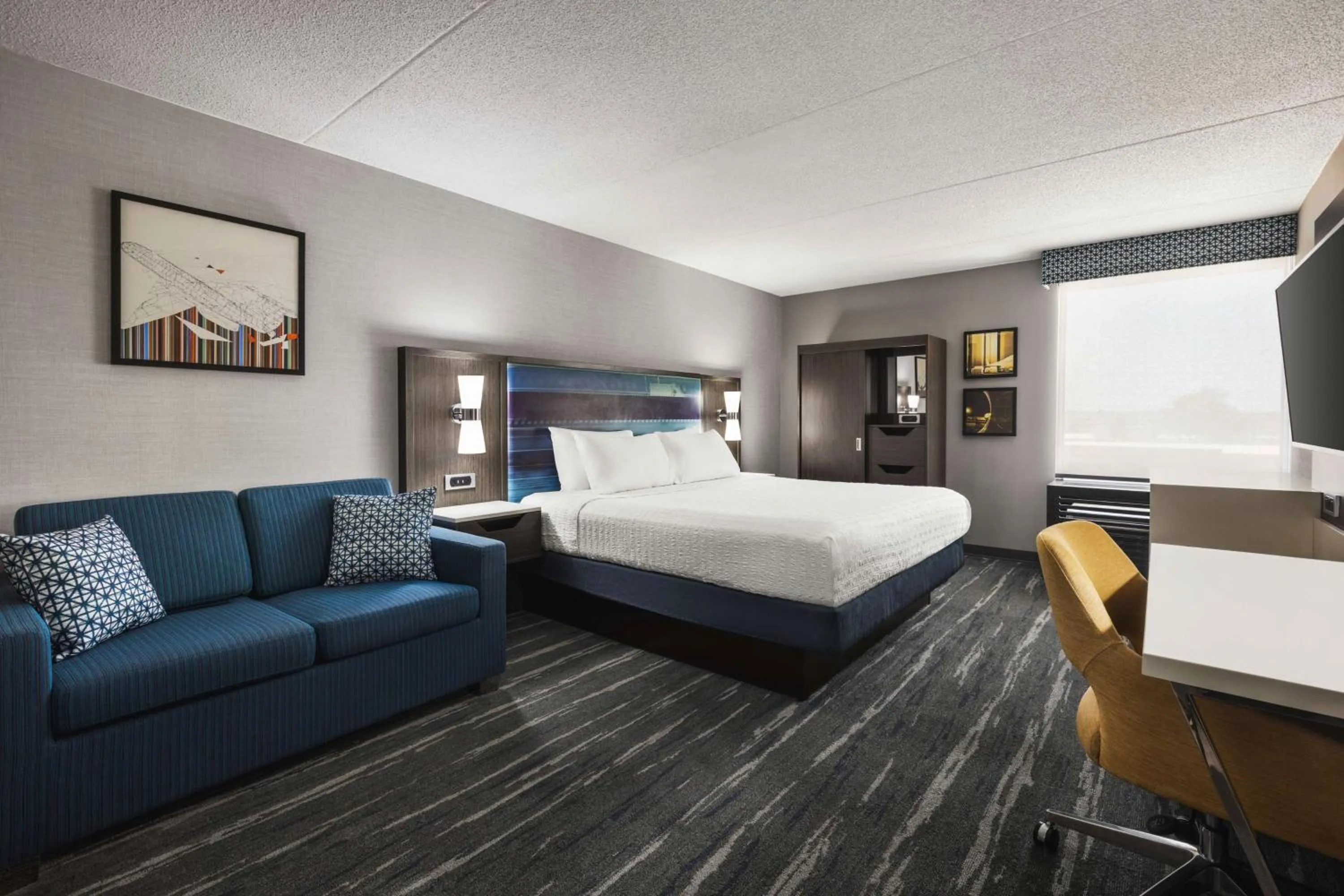 Bedroom, Bed in Hampton Inn Chicago-O'Hare International Airport