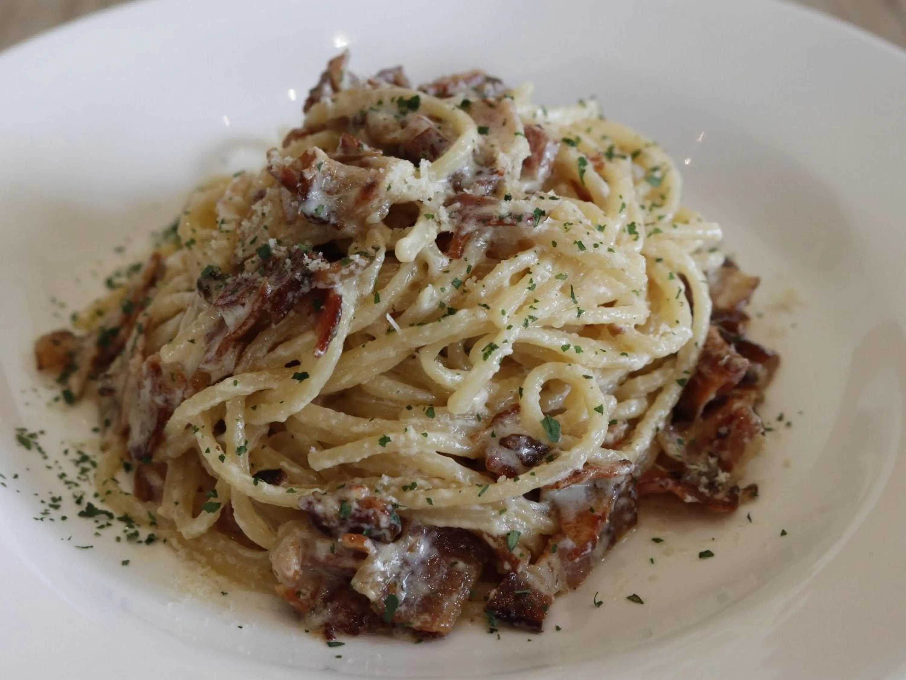 Restaurant/places to eat in Ibis Singapore Novena