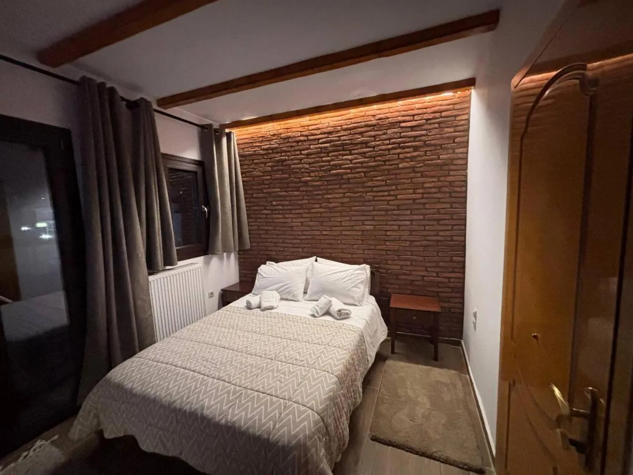 Bed in Tzovolos Apartments