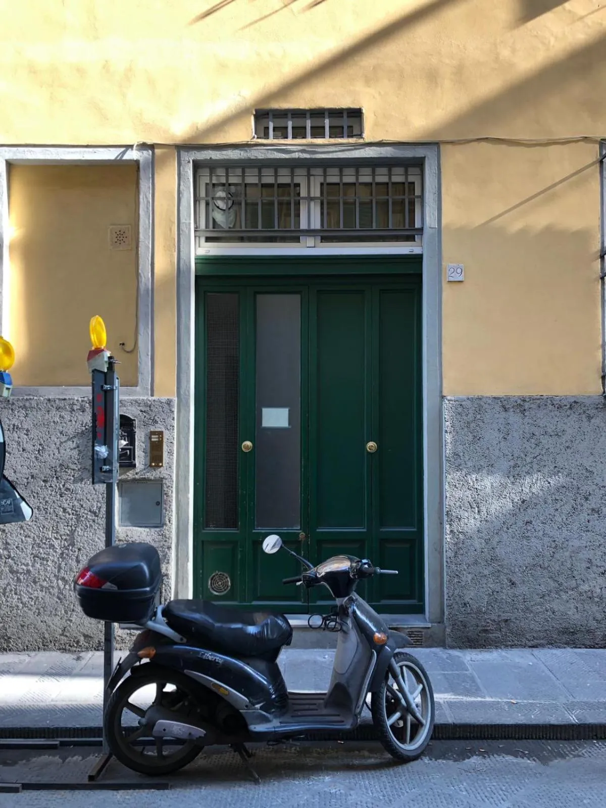 Property building in Santo Spirito Frescos by Mmega