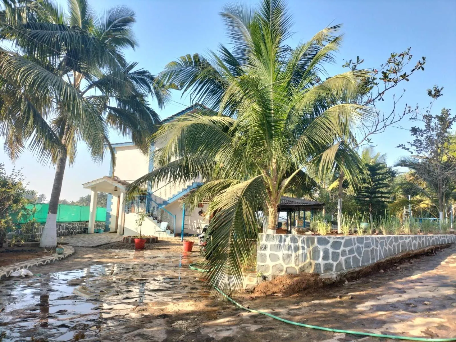 Aqua Arina Holiday Farm House
