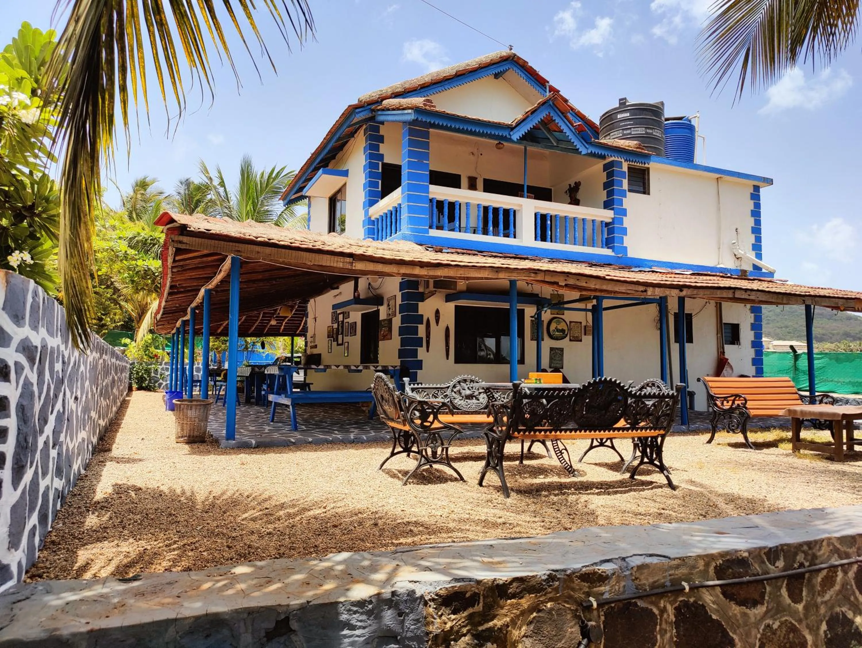 Aqua Arina Holiday Farm House