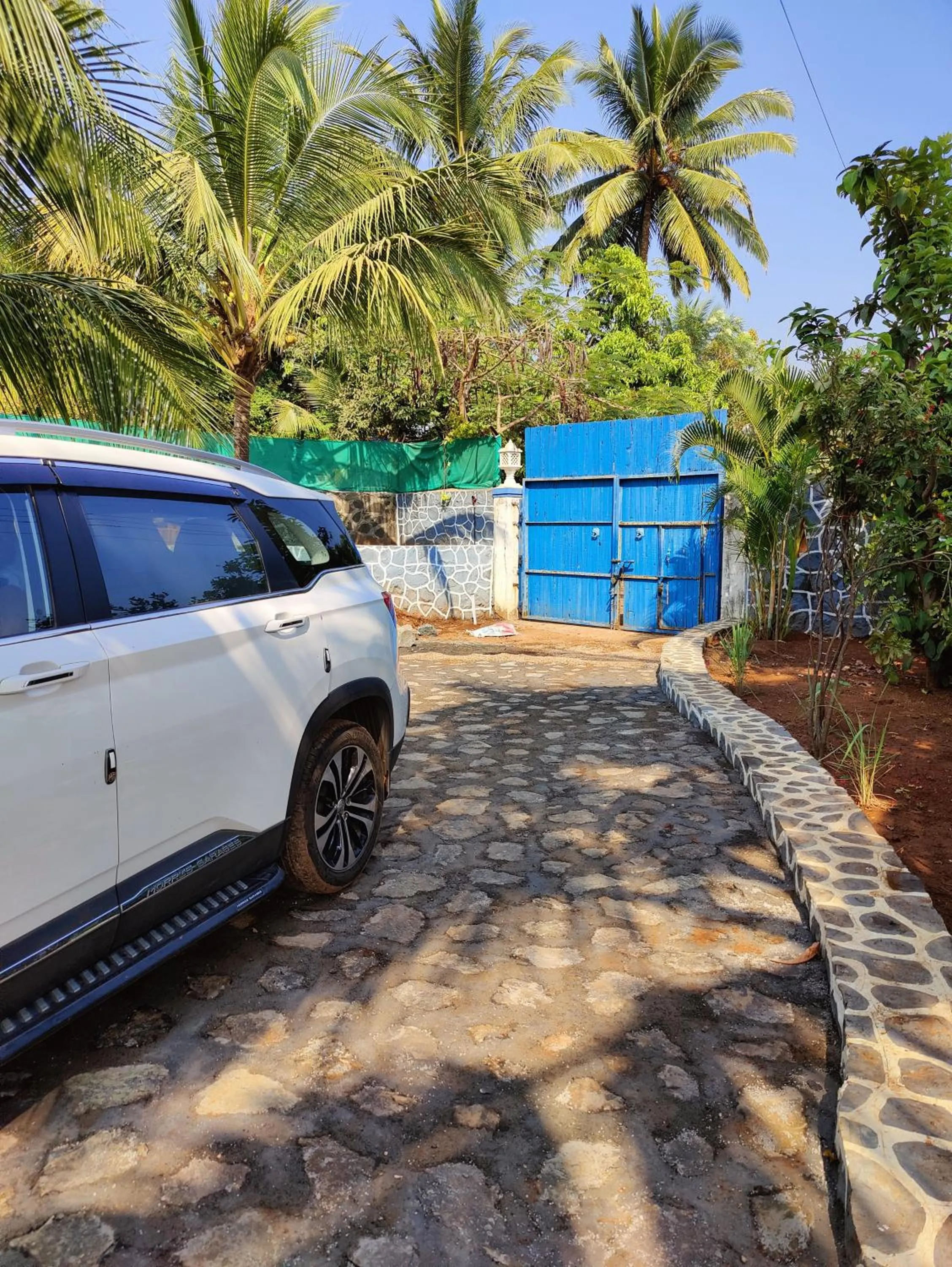 Parking in Aqua Arina Holiday Farm House