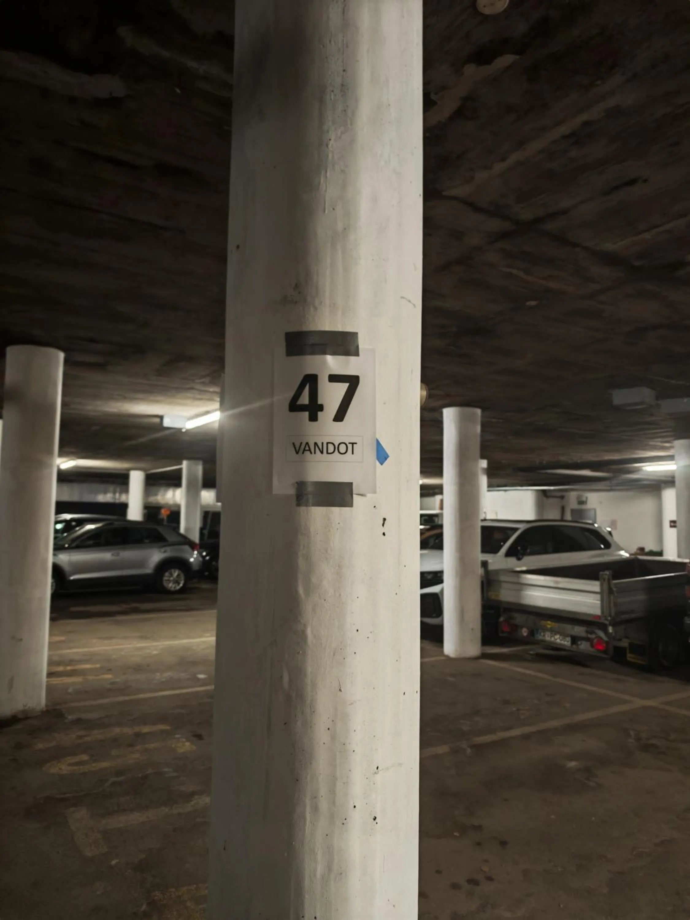 Parking in Hotel Vandot