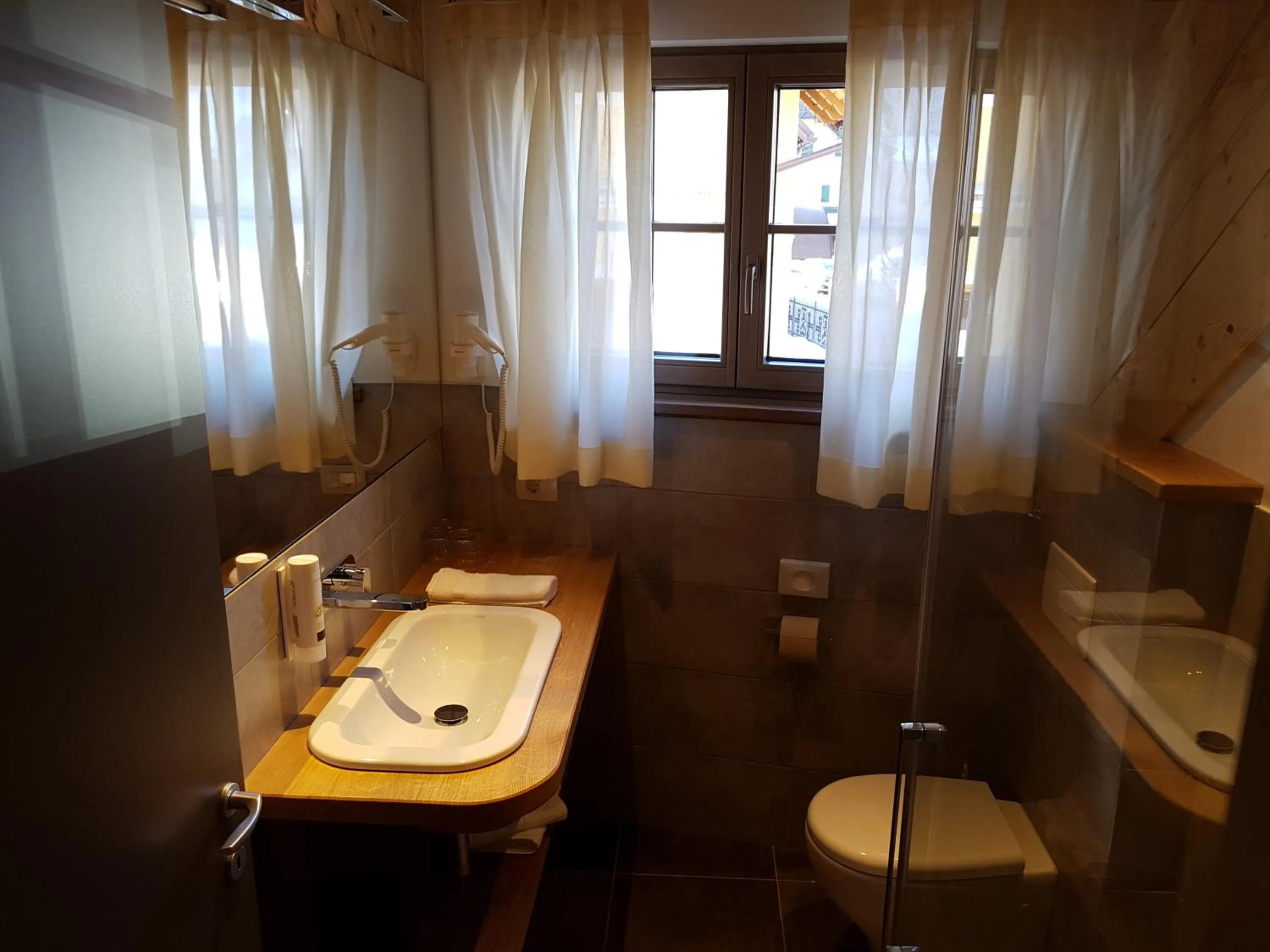 Bathroom in Hotel Vandot