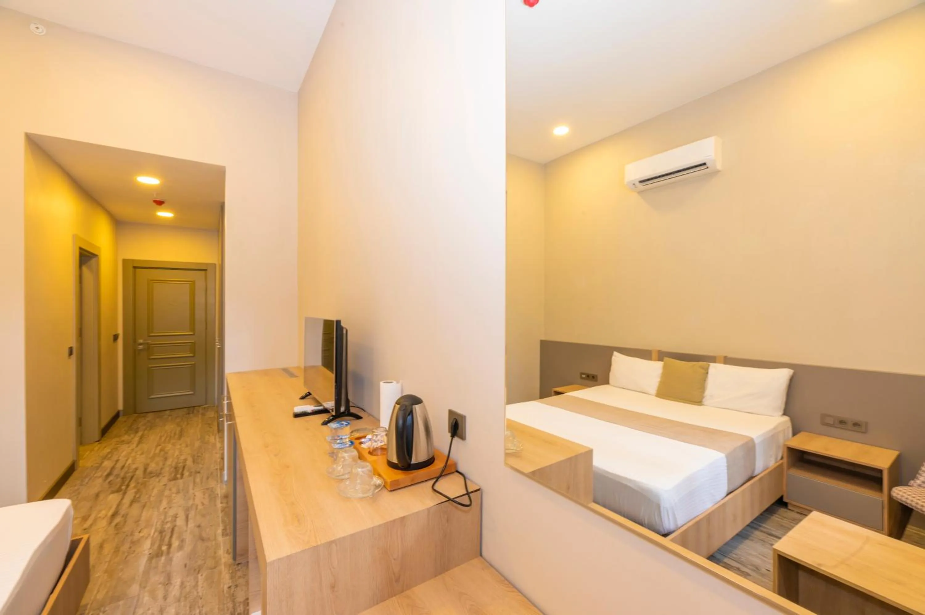 Photo of the whole room, Bed in Agora Suites