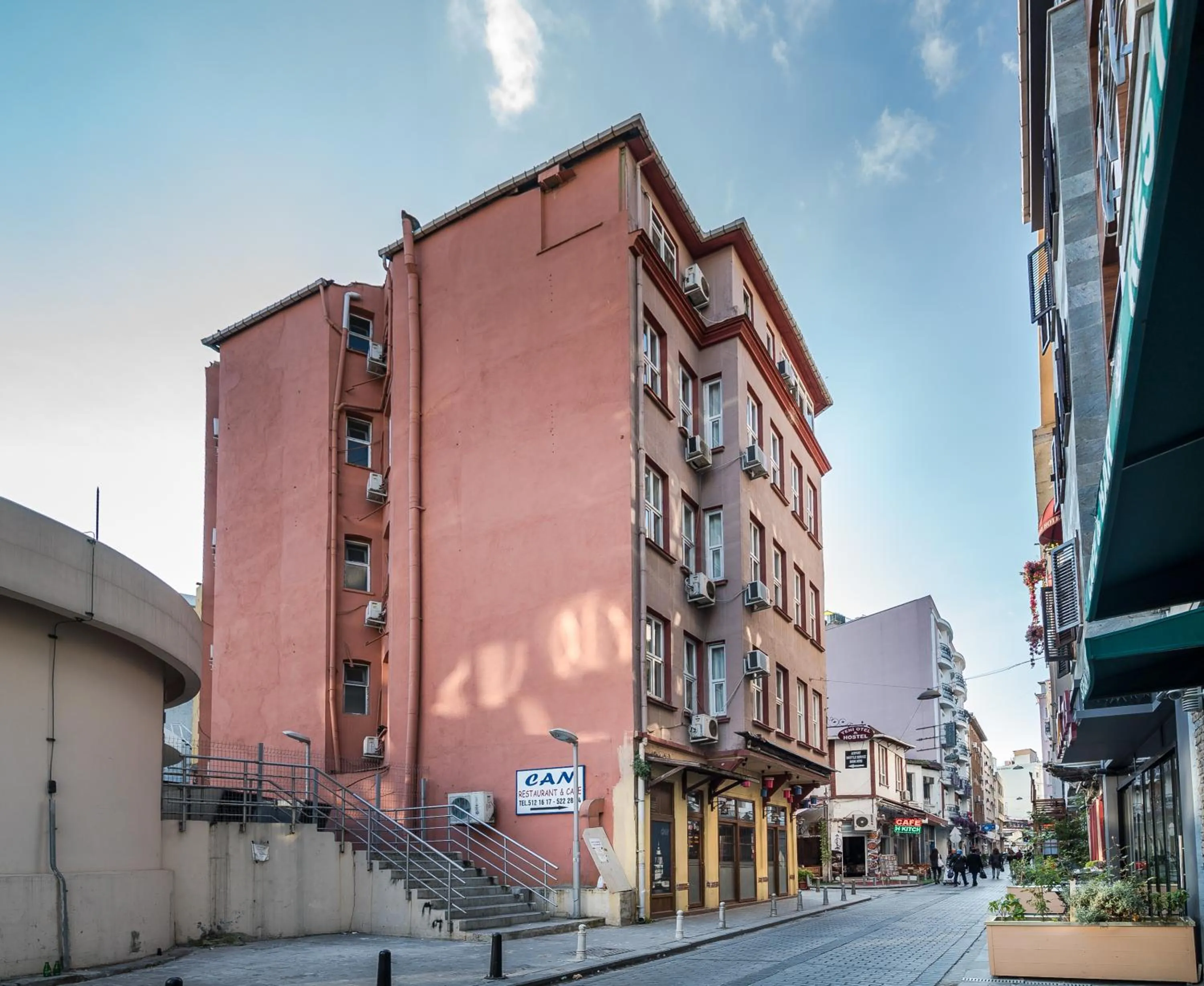 Property building in Yeni Hotel