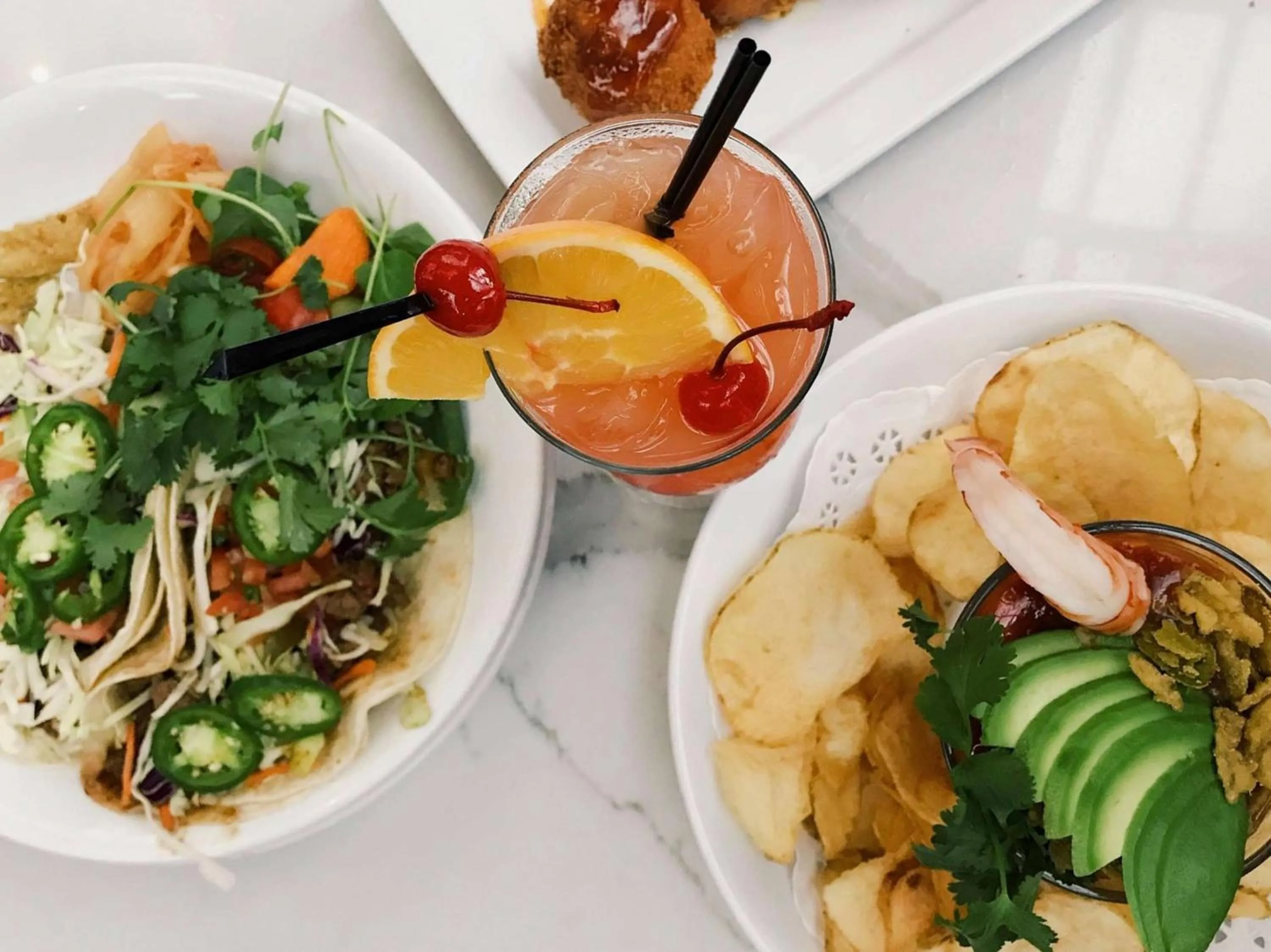 Dining area in Hilton Los Angeles-Universal City