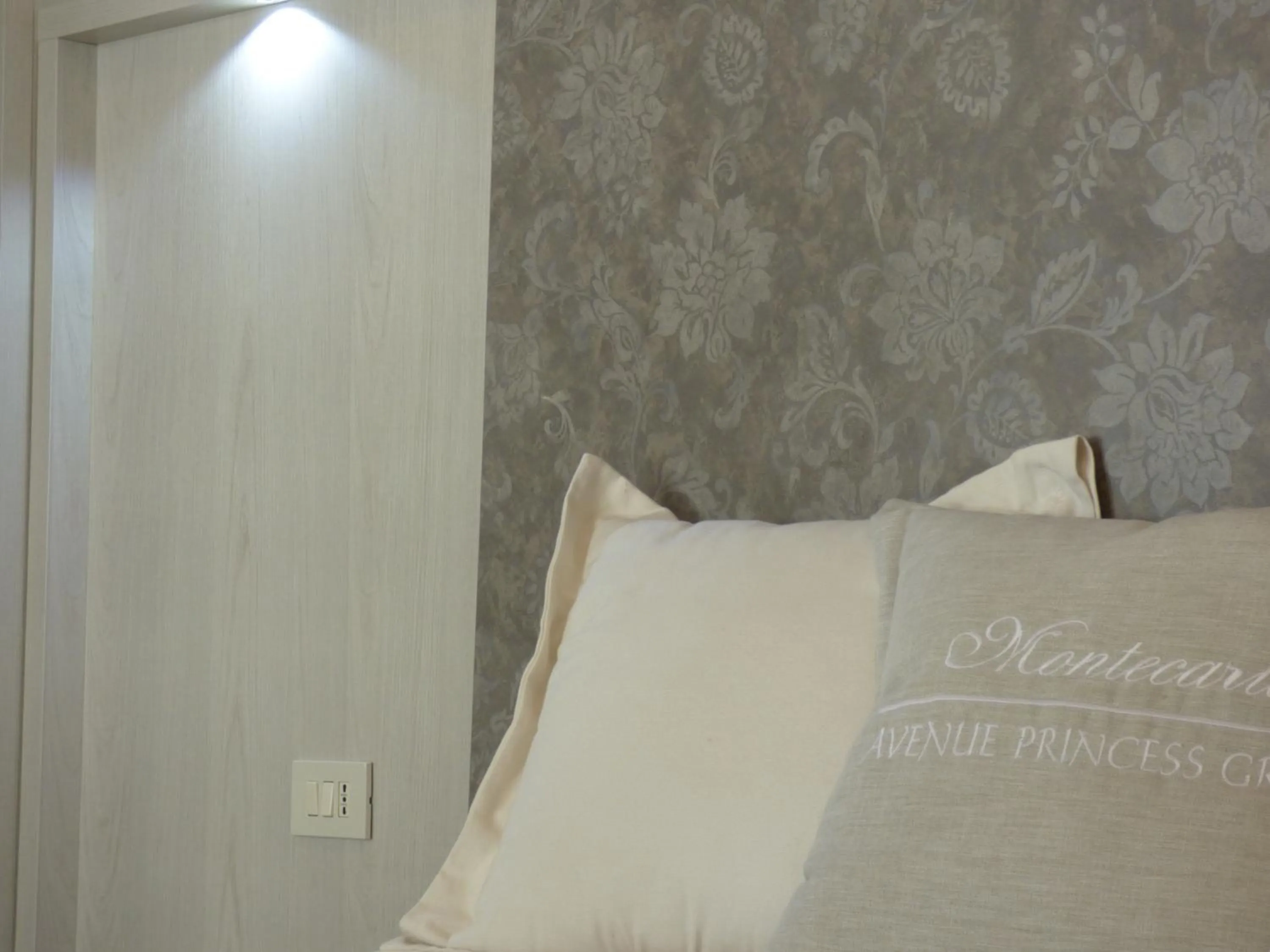 Decorative detail, Bed in Design Hotel Astra B&B