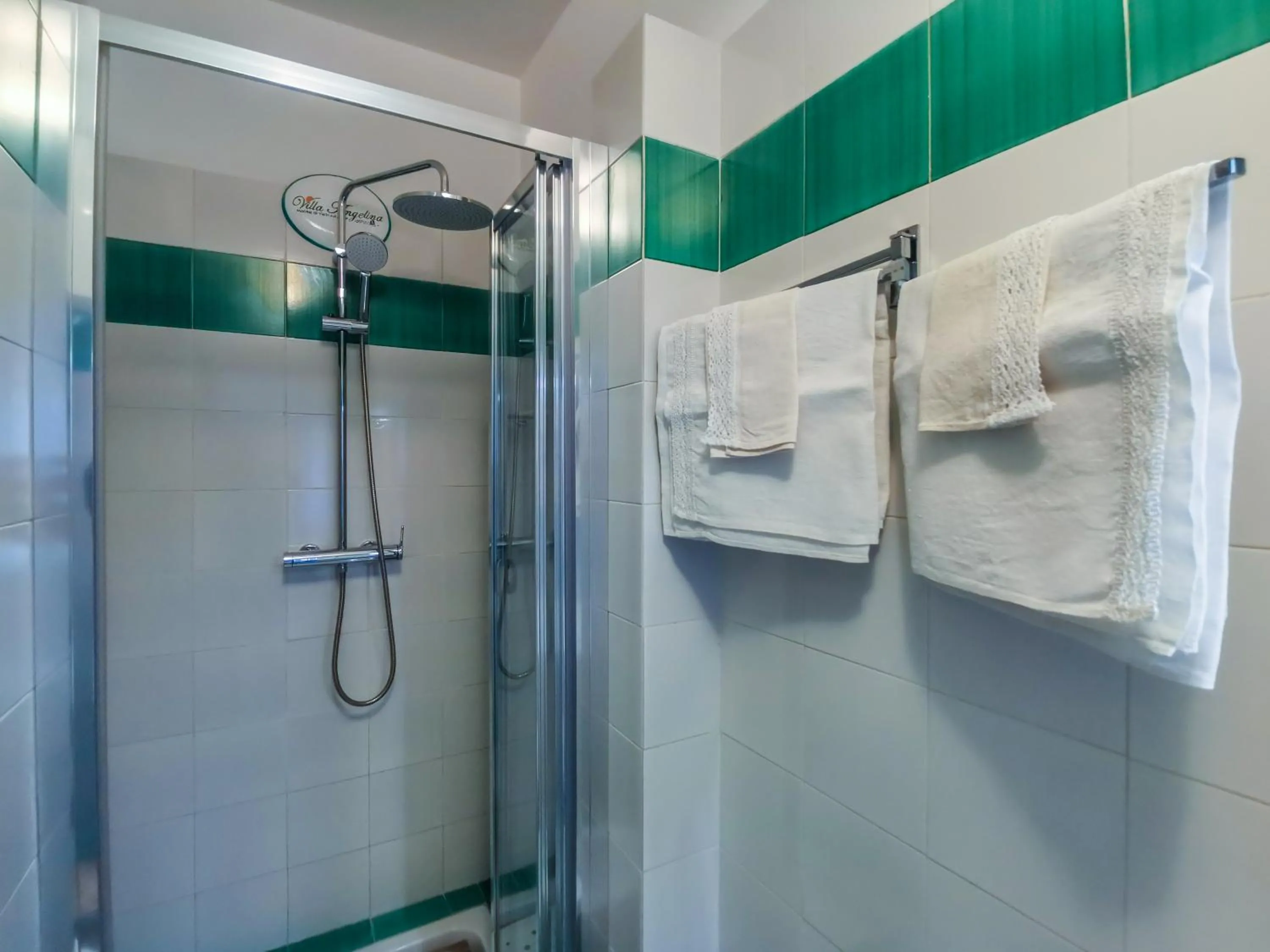 Shower in Villa Angelina