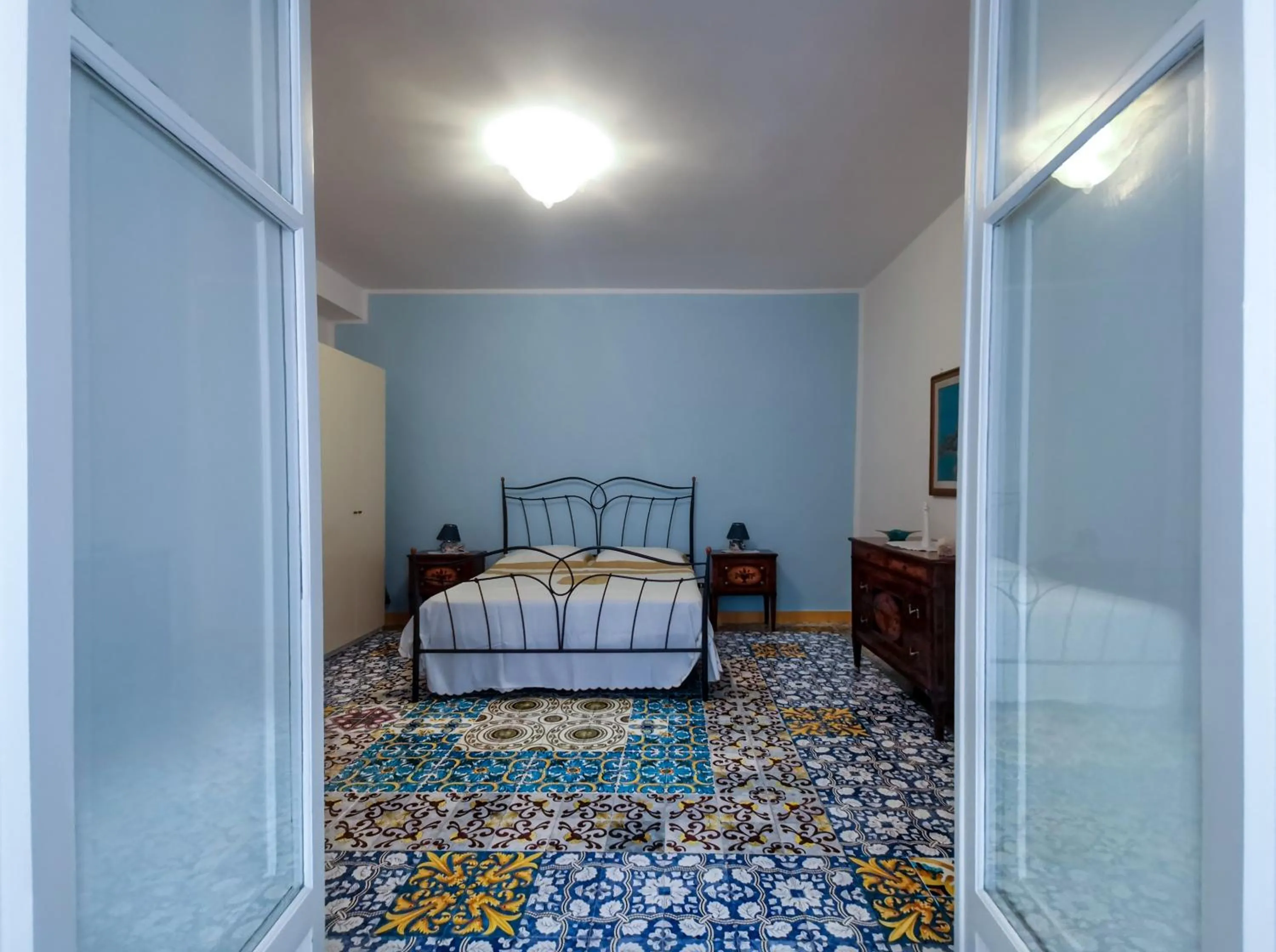 Photo of the whole room, Bed in Villa Angelina