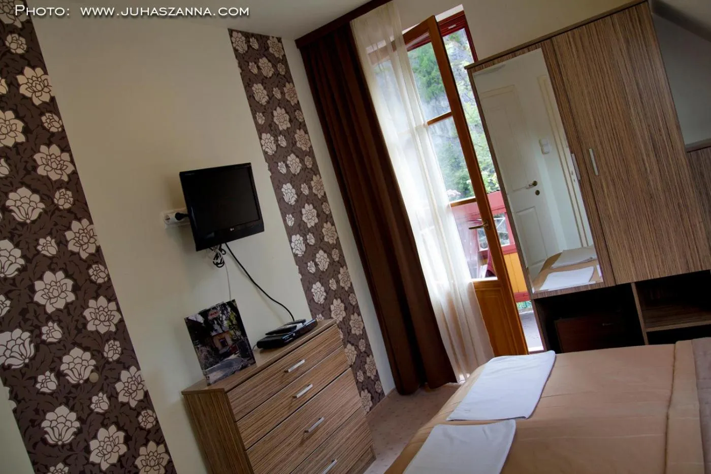 Photo of the whole room, Bed in Hotel Tókert Szálloda és Étterem