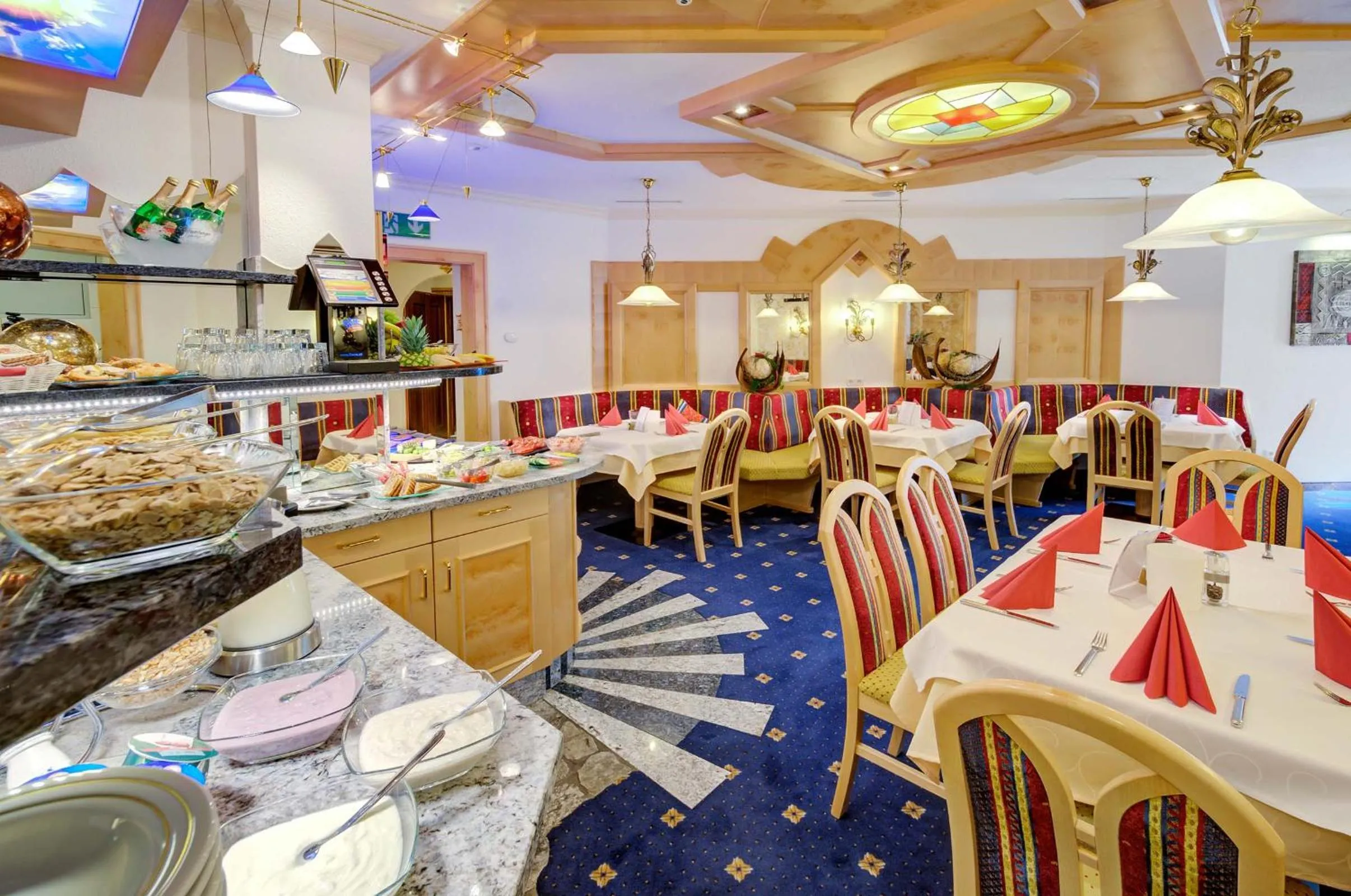 Buffet breakfast in Alpinstyle Hotel Ischgl