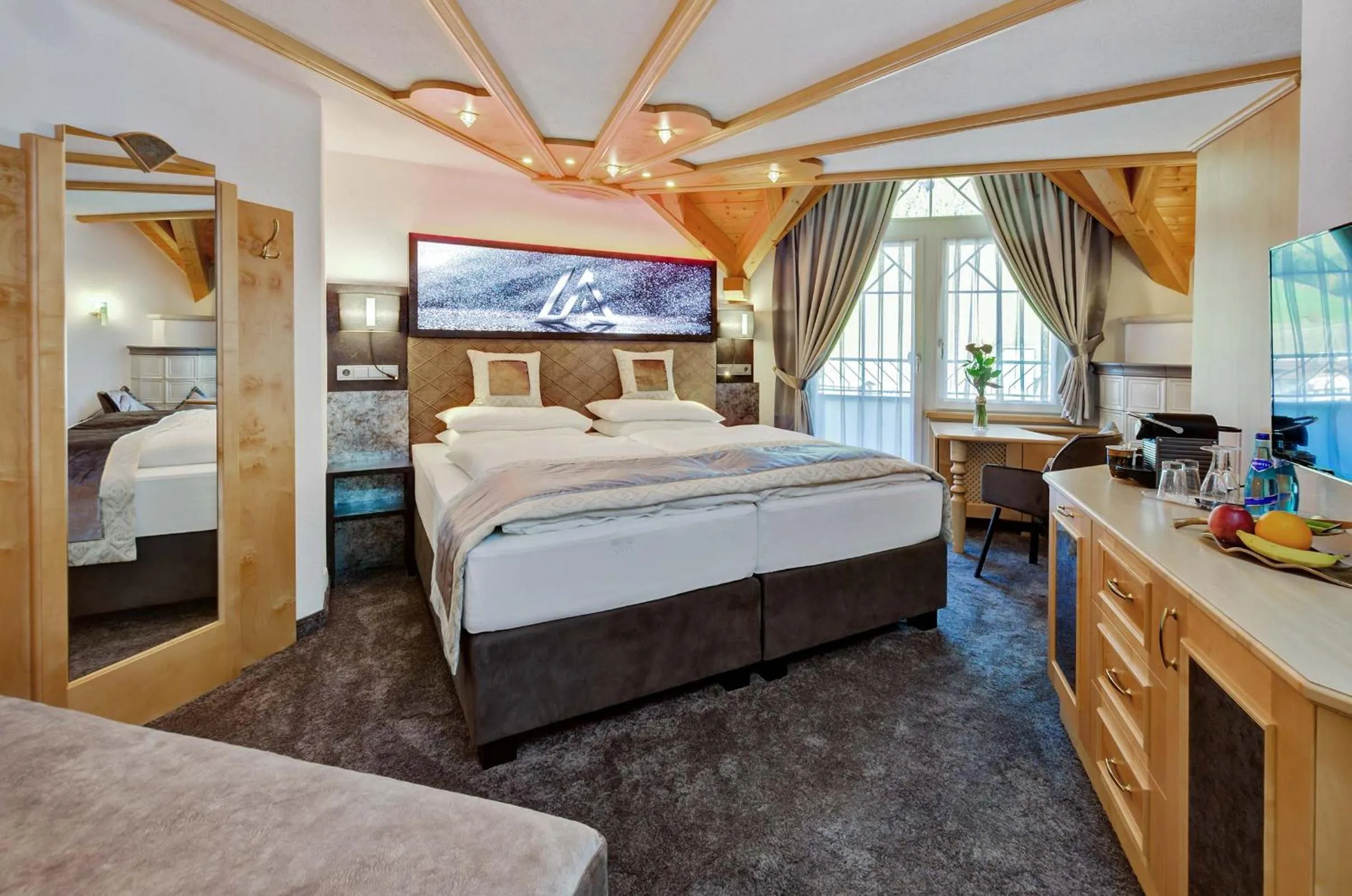 Photo of the whole room, Bed in Alpinstyle Hotel Ischgl