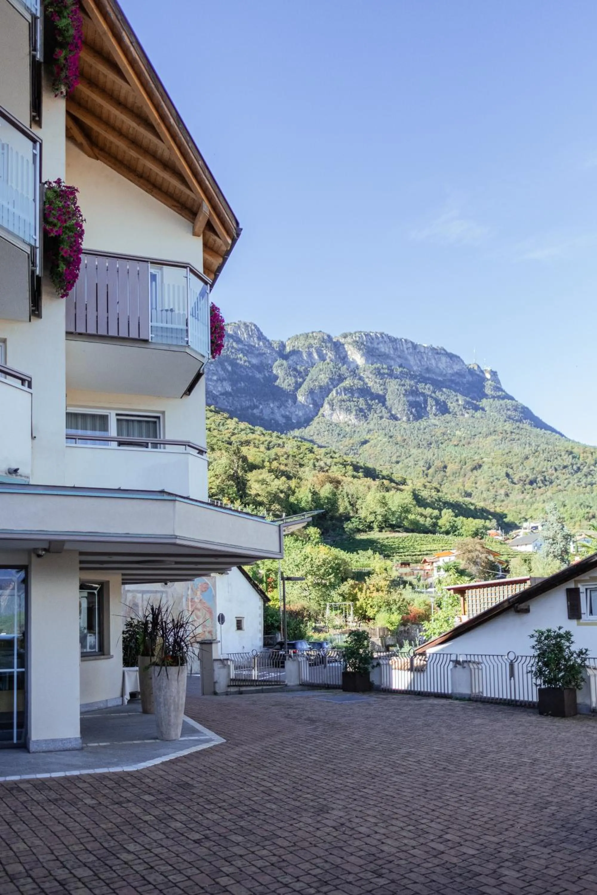 Property building in DAS BADL - Smart Retreat AO