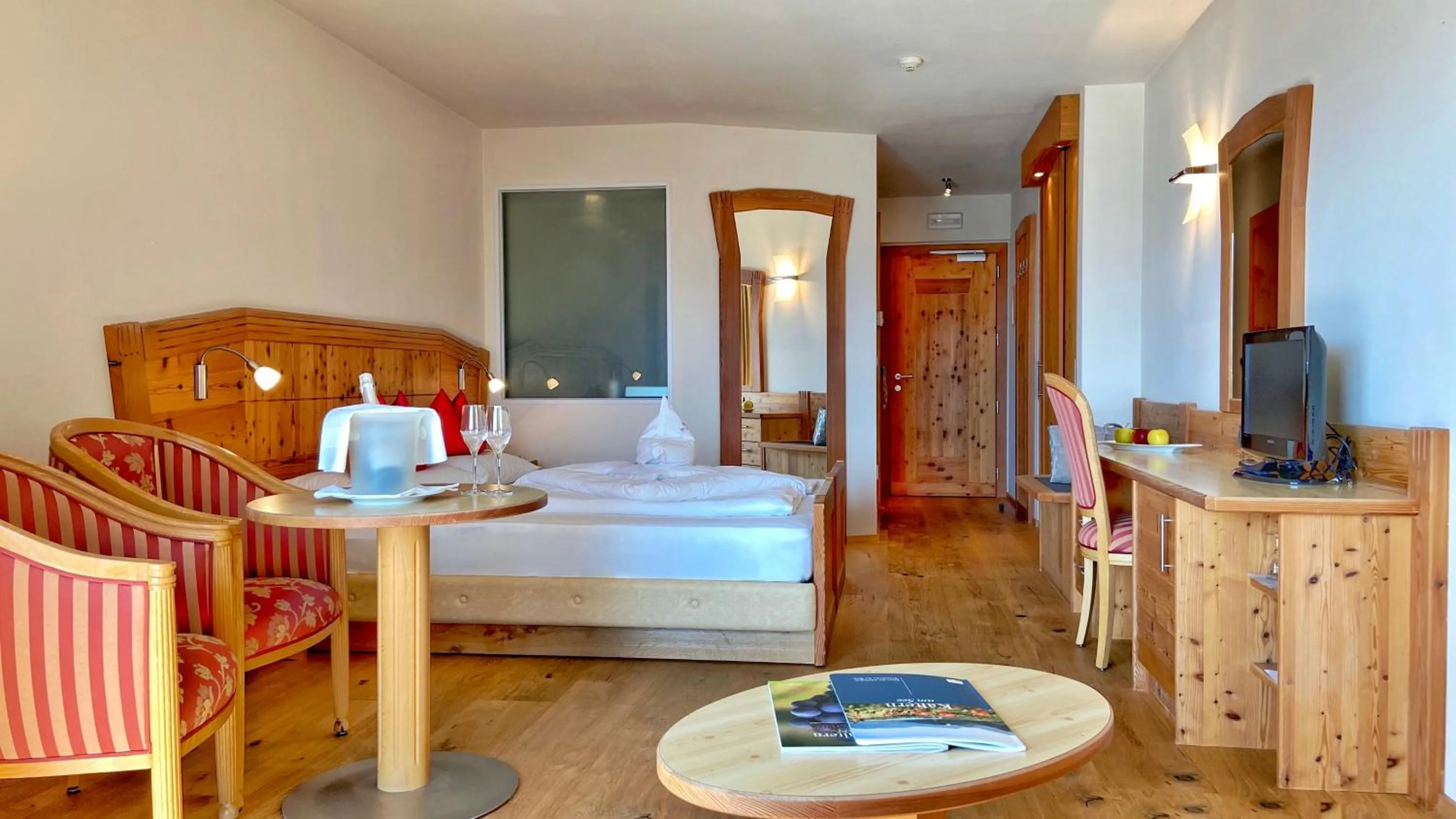 Photo of the whole room, Bed in DAS BADL - Smart Retreat AO