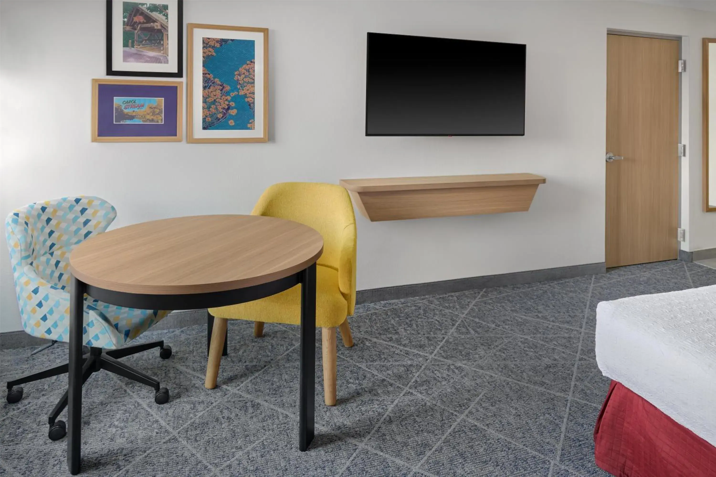 Bedroom, Bed in Hampton Inn Chicago-Carol Stream Bedroom, Bed in Hampton Inn Chicago-Carol Stream